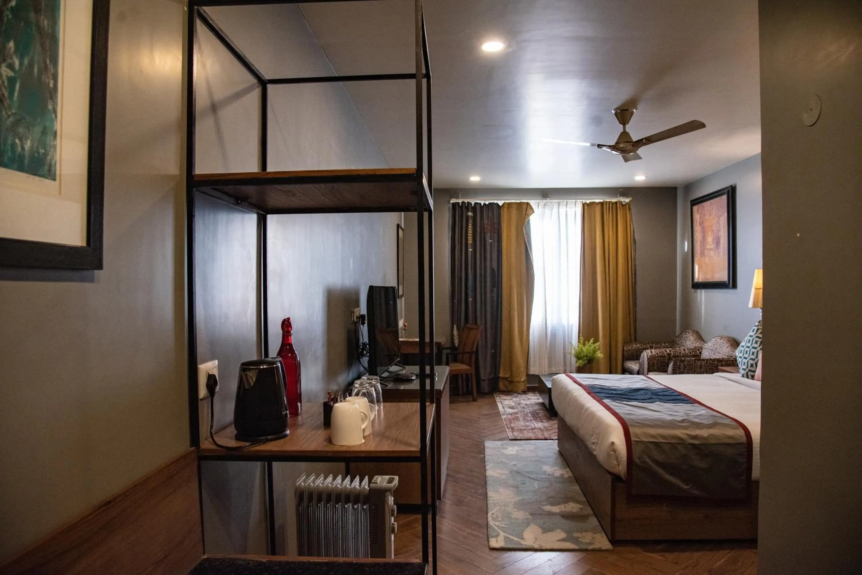 Bed in juSTa Mukteshwar Retreat & Spa