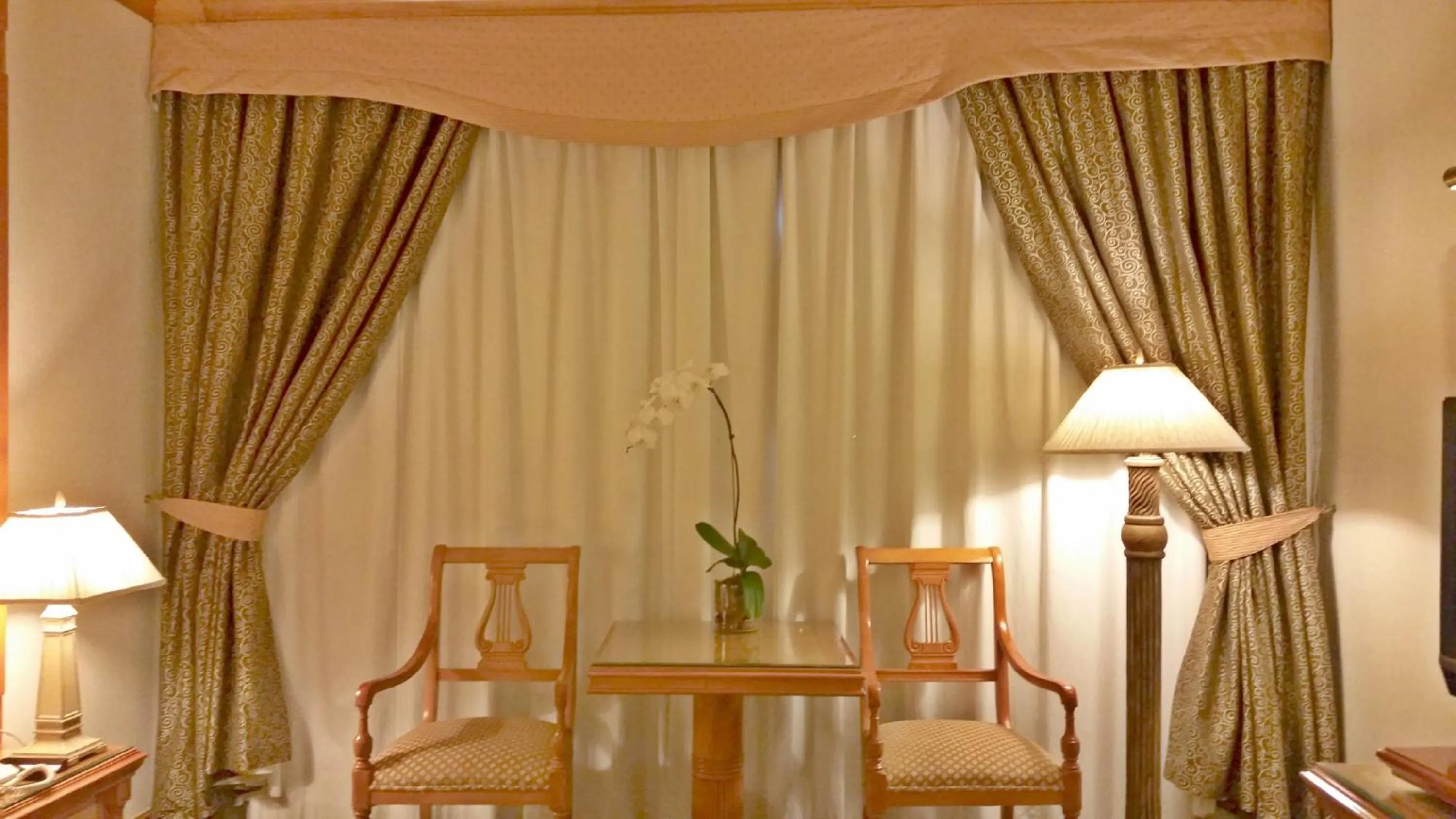 Decorative detail, Seating Area in Carlton Palace Hotel