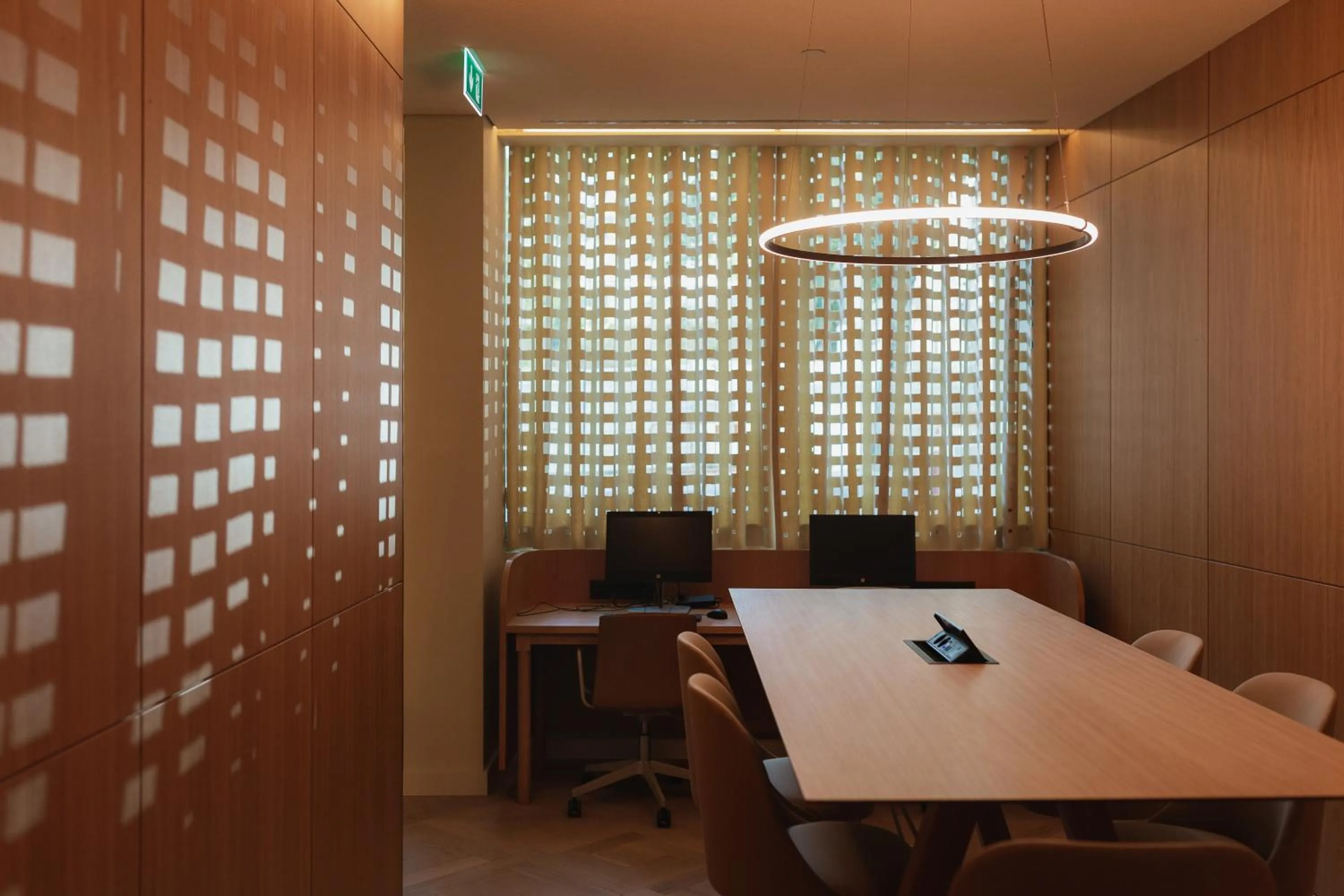 Business facilities in Lumen Hotel & The Lisbon Light Show
