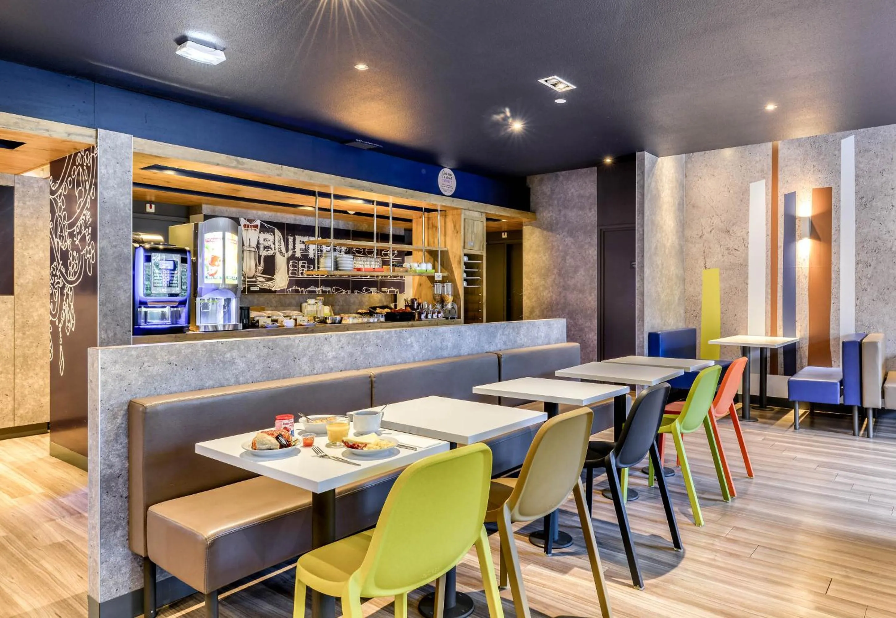 Restaurant/places to eat in B&B HOTEL Montpellier Sud Lattes