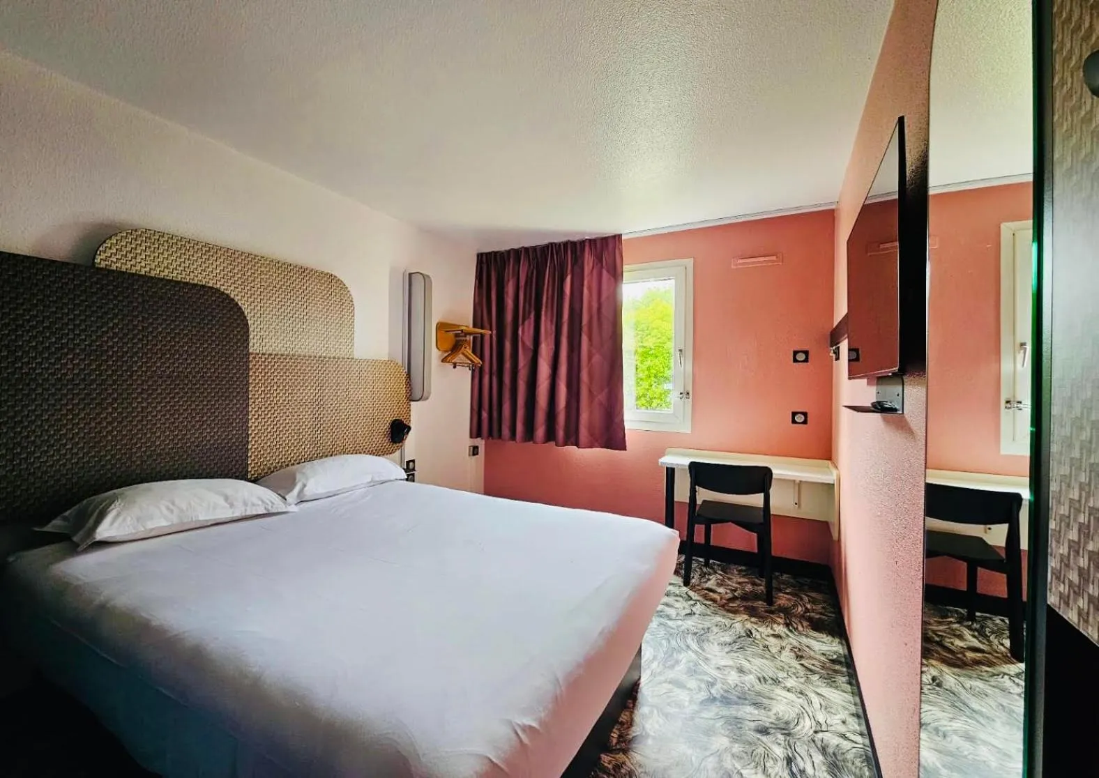 Bed in B&B HOTEL Montpellier Sud Lattes