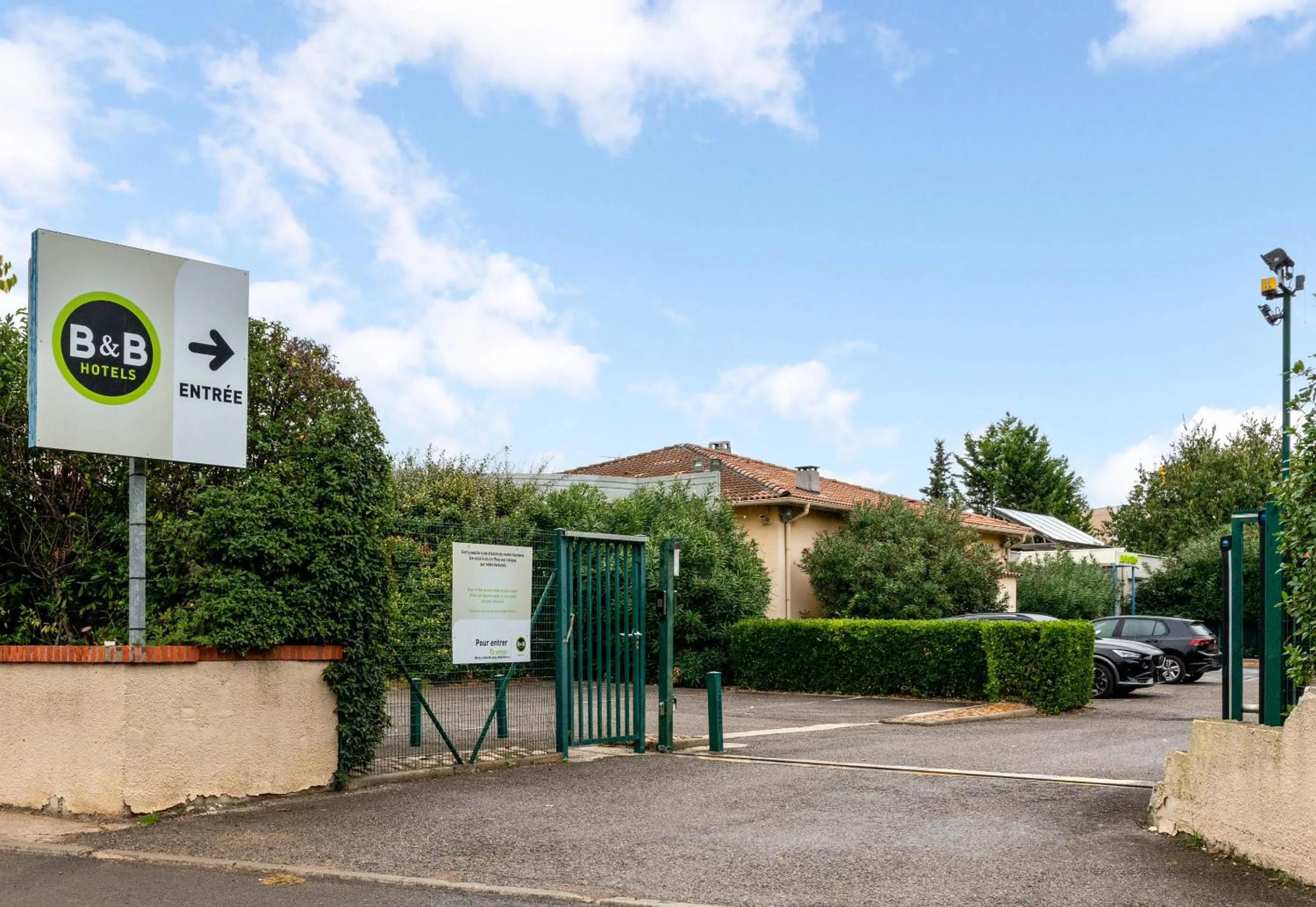 Parking in B&B HOTEL Montpellier Sud Lattes