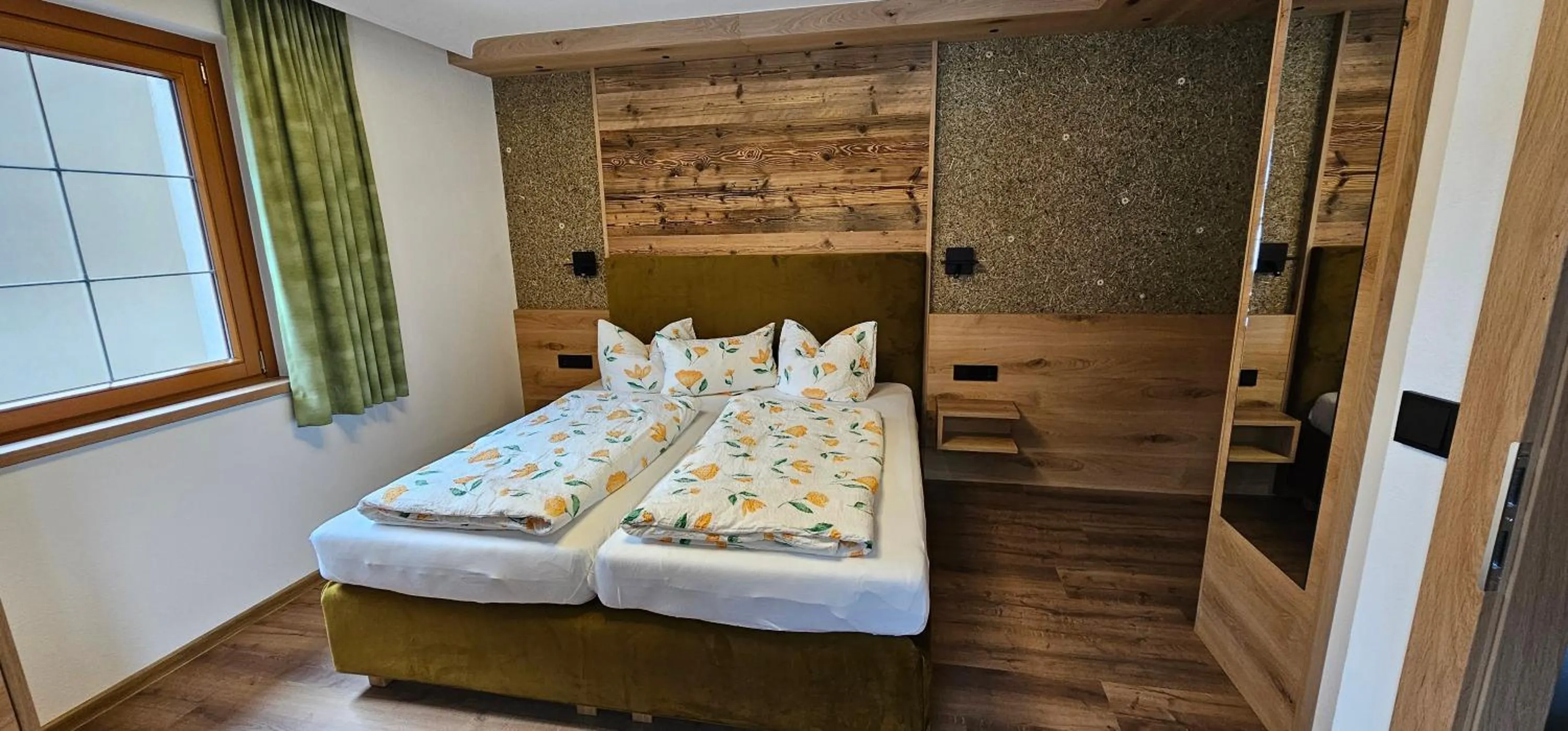 Bed in Hotel-Garni Pramstraller