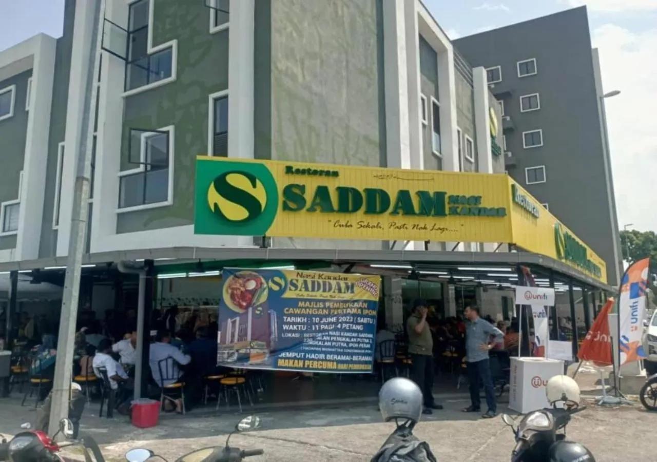 Restaurant/places to eat in Ipoh Waterpark Manhattan Premium Suites by IWH Suites