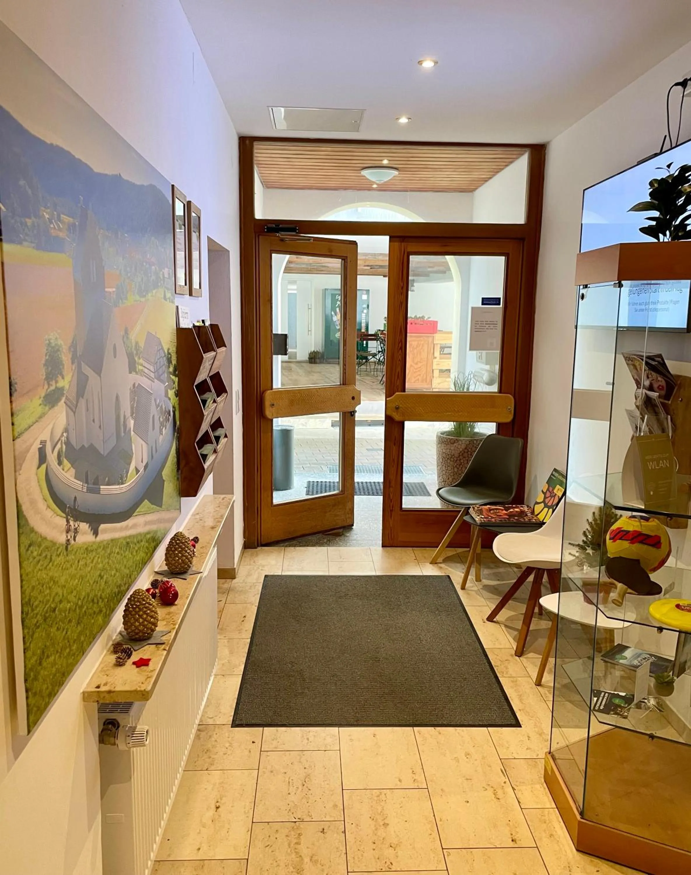 Facade/entrance in Römercastell Wirtshaus & Hotel