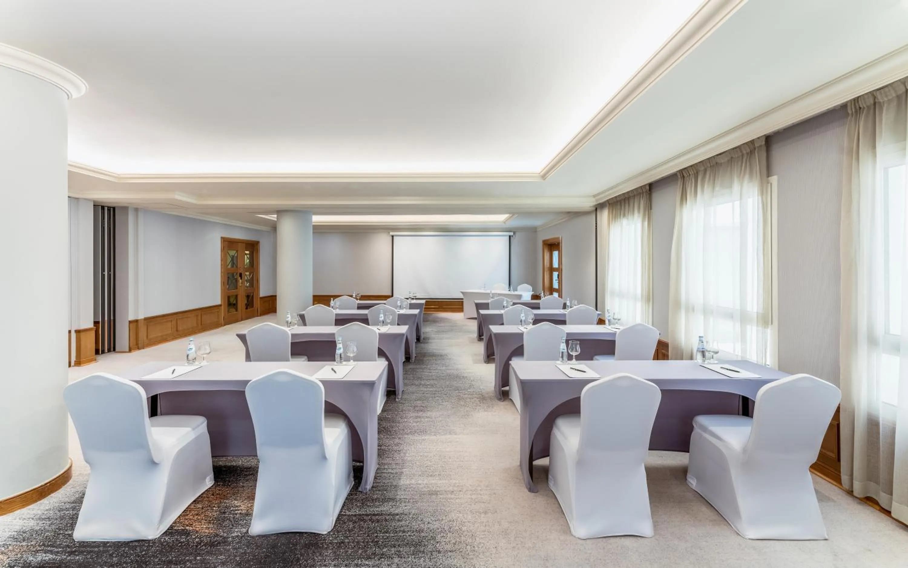 Meeting/conference room in Mövenpick Hotel Doha