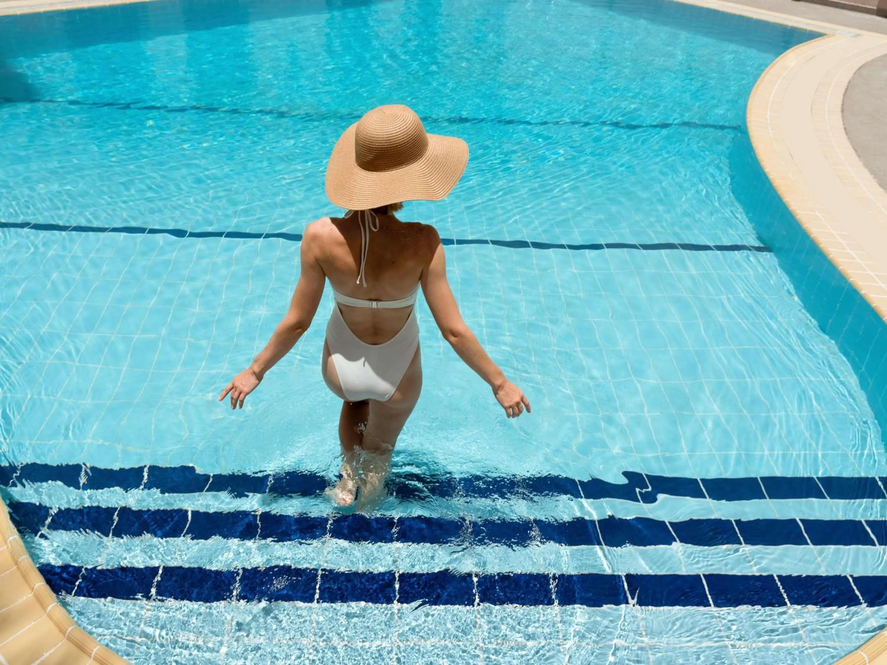 Property building in Mövenpick Hotel Doha