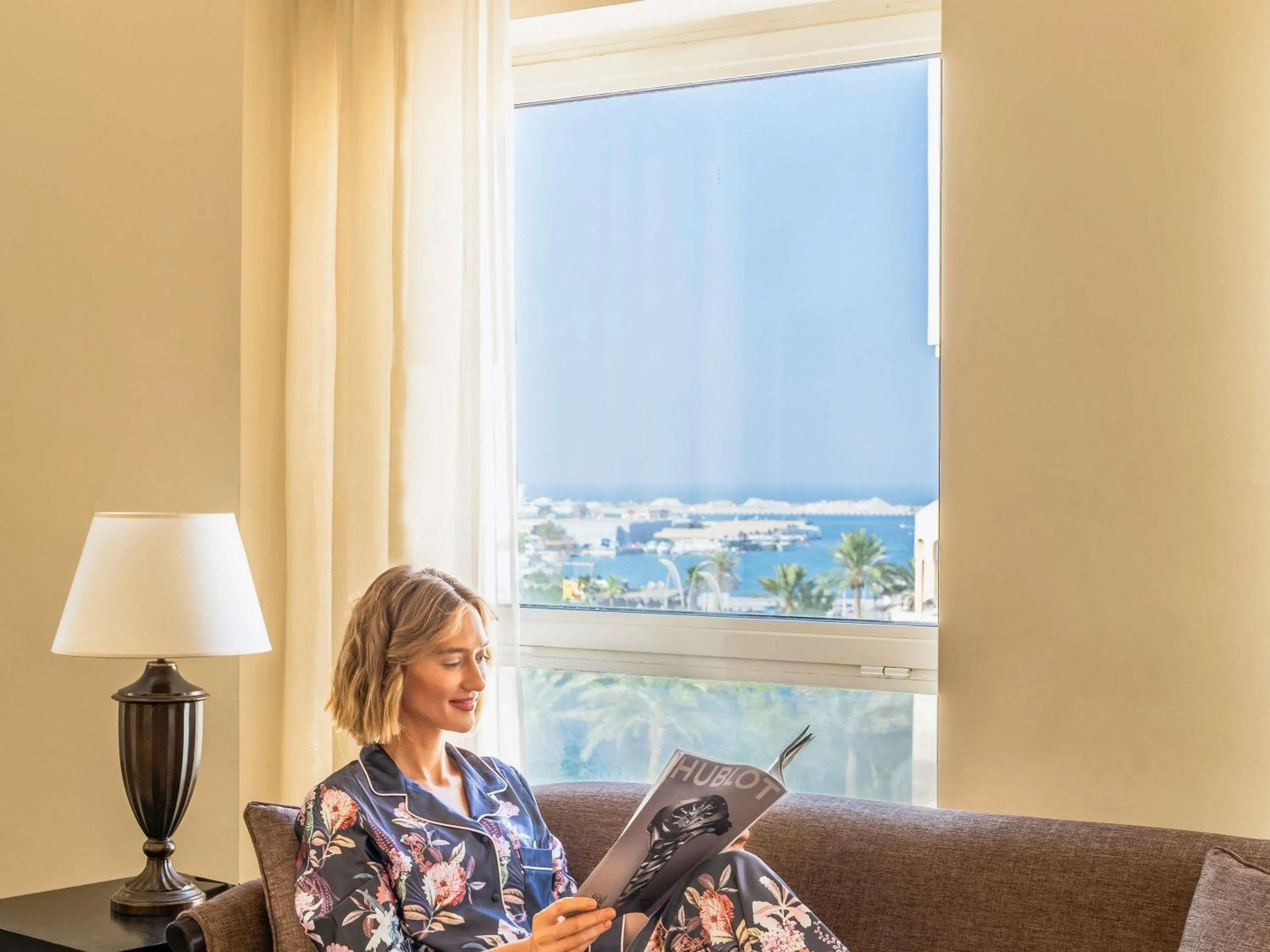 Bedroom in Mövenpick Hotel Doha