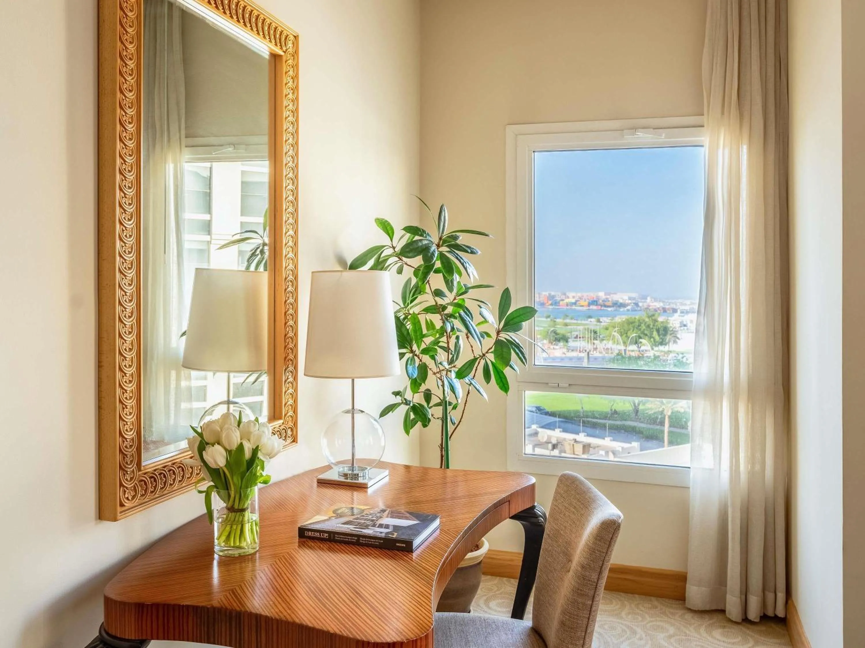Bedroom in Mövenpick Hotel Doha