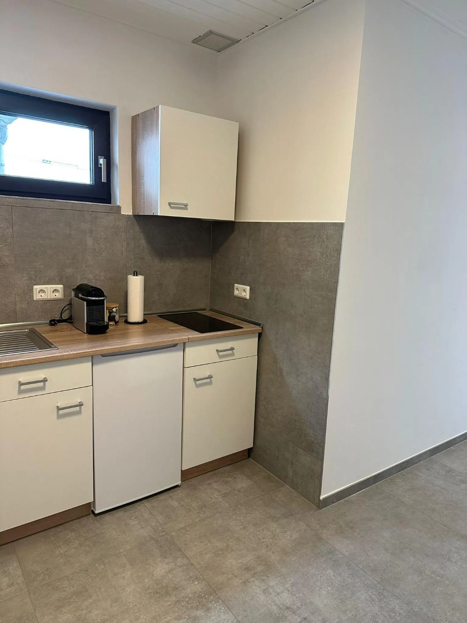 Kitchen or kitchenette in Hotel B4