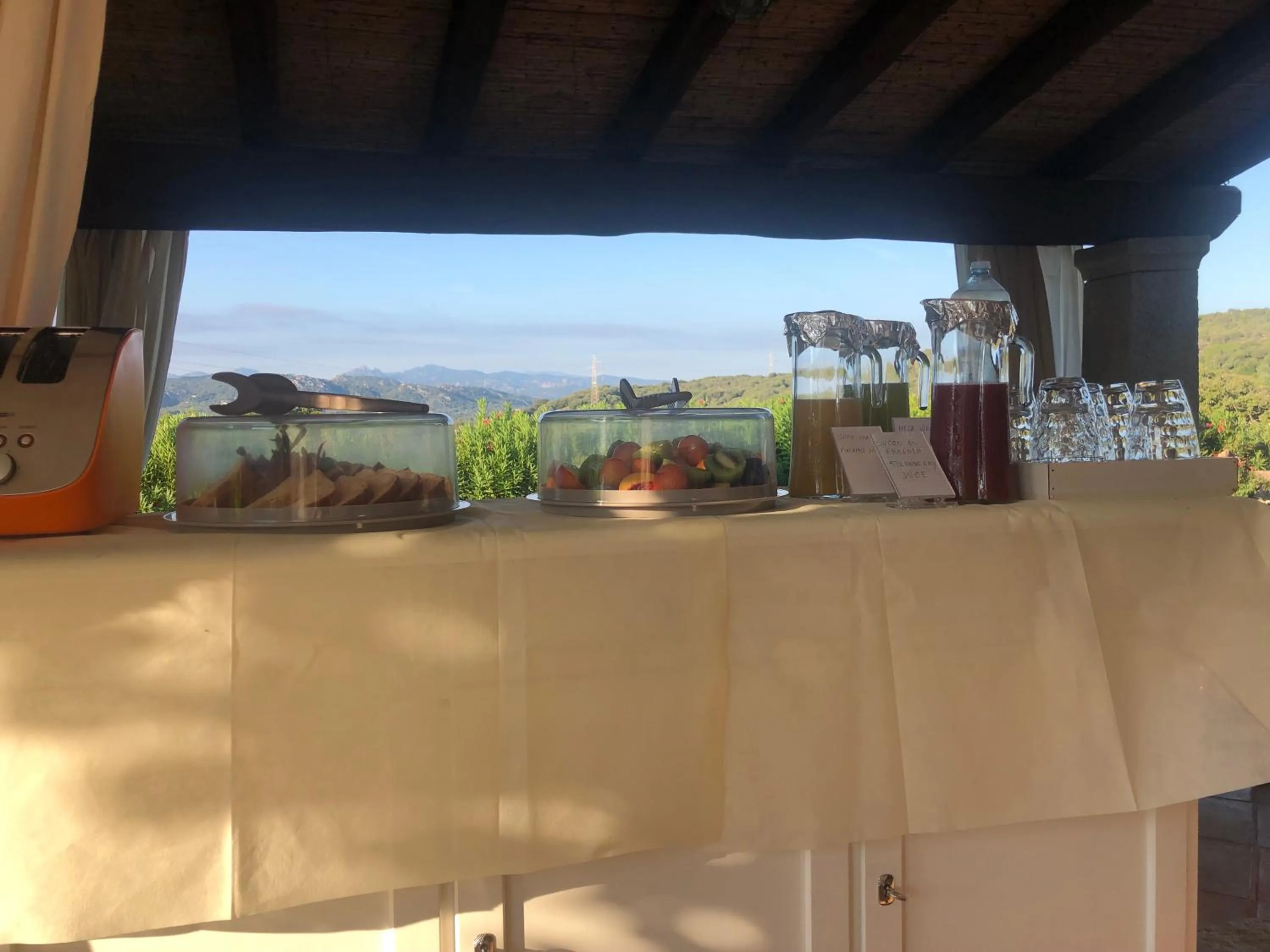 Breakfast in B&B Villa Aurora