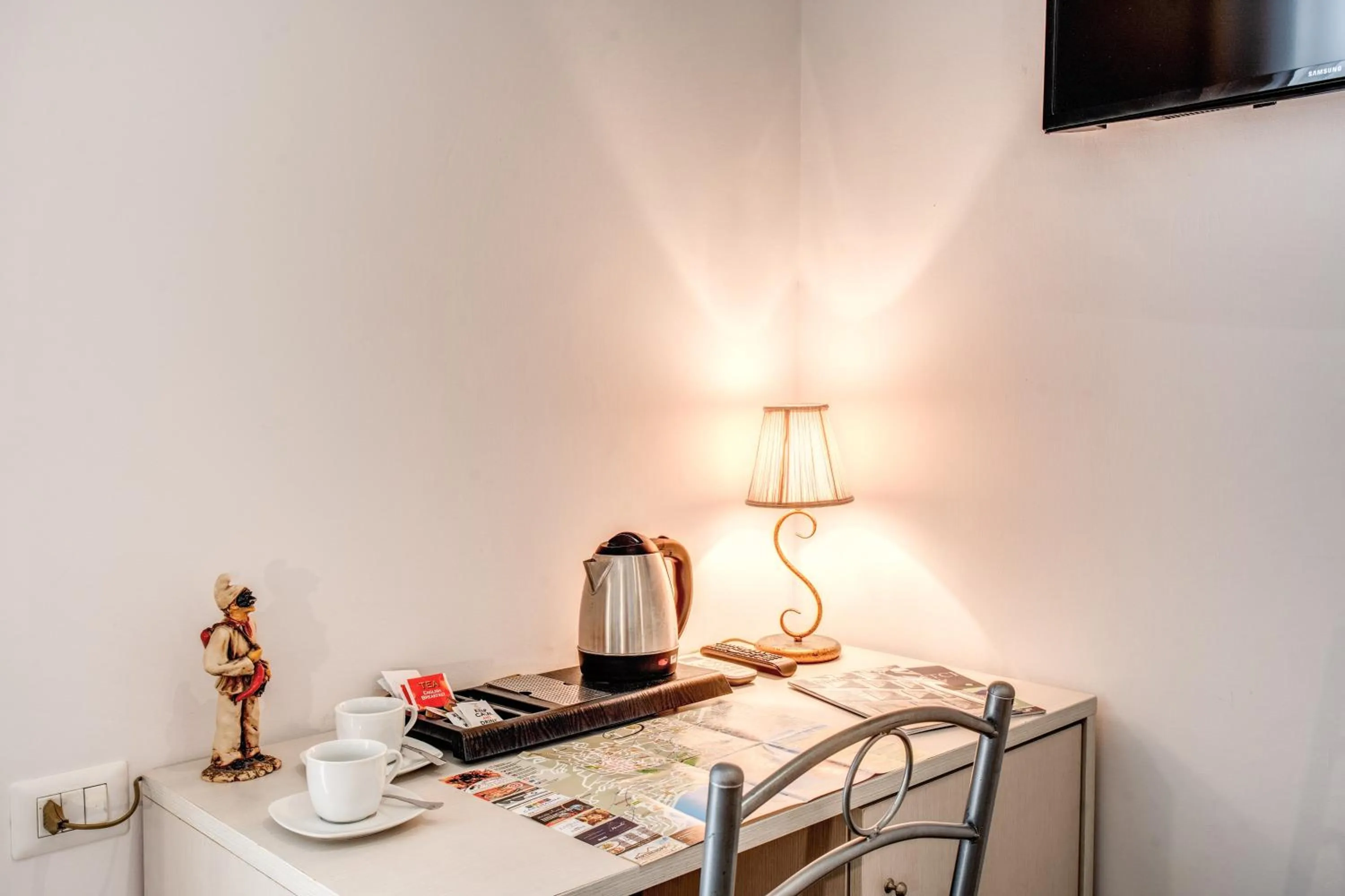 Coffee/tea facilities in Napoli's Gold