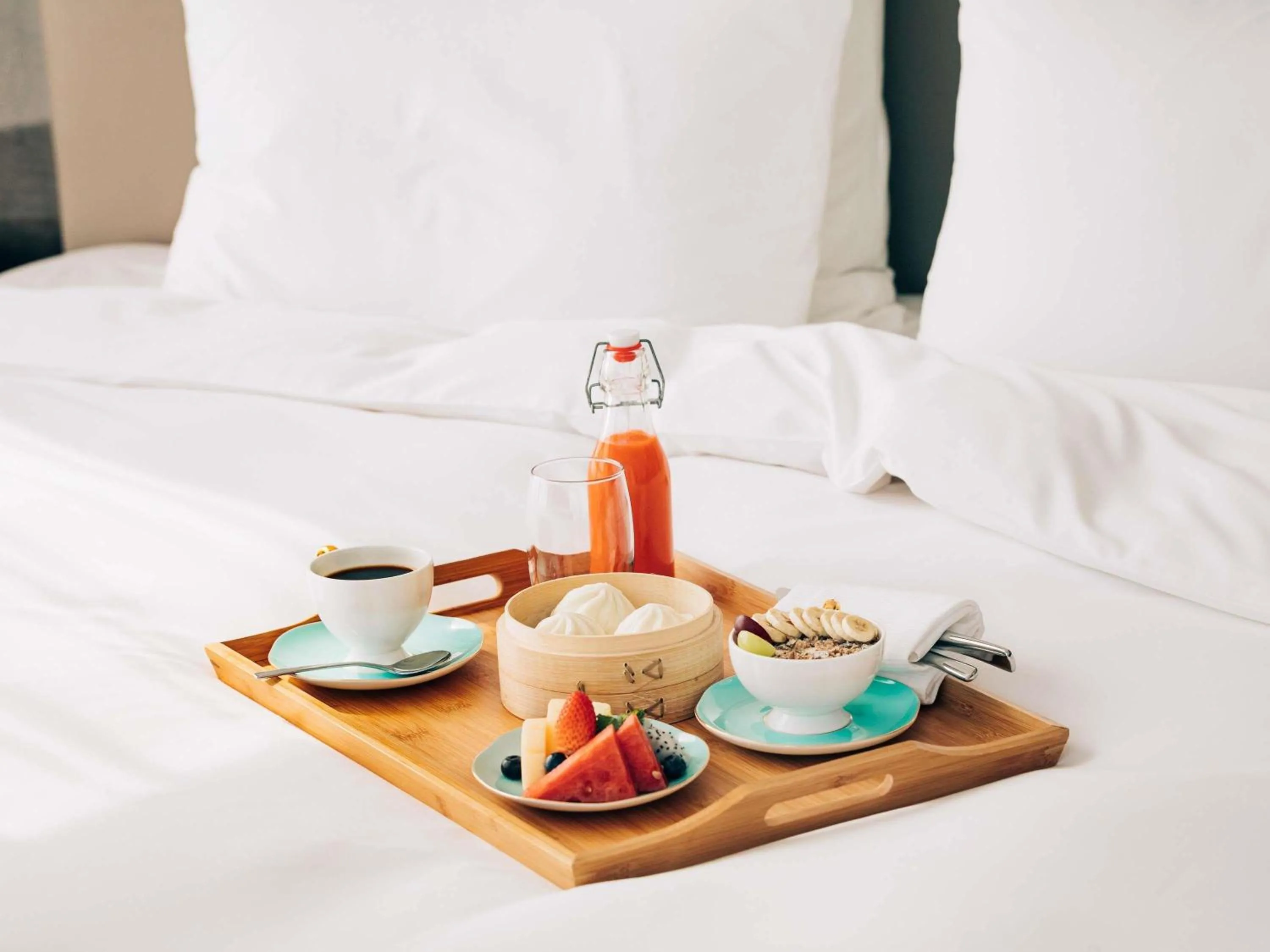 Breakfast, Bed in Pullman Dubai Creek City Centre