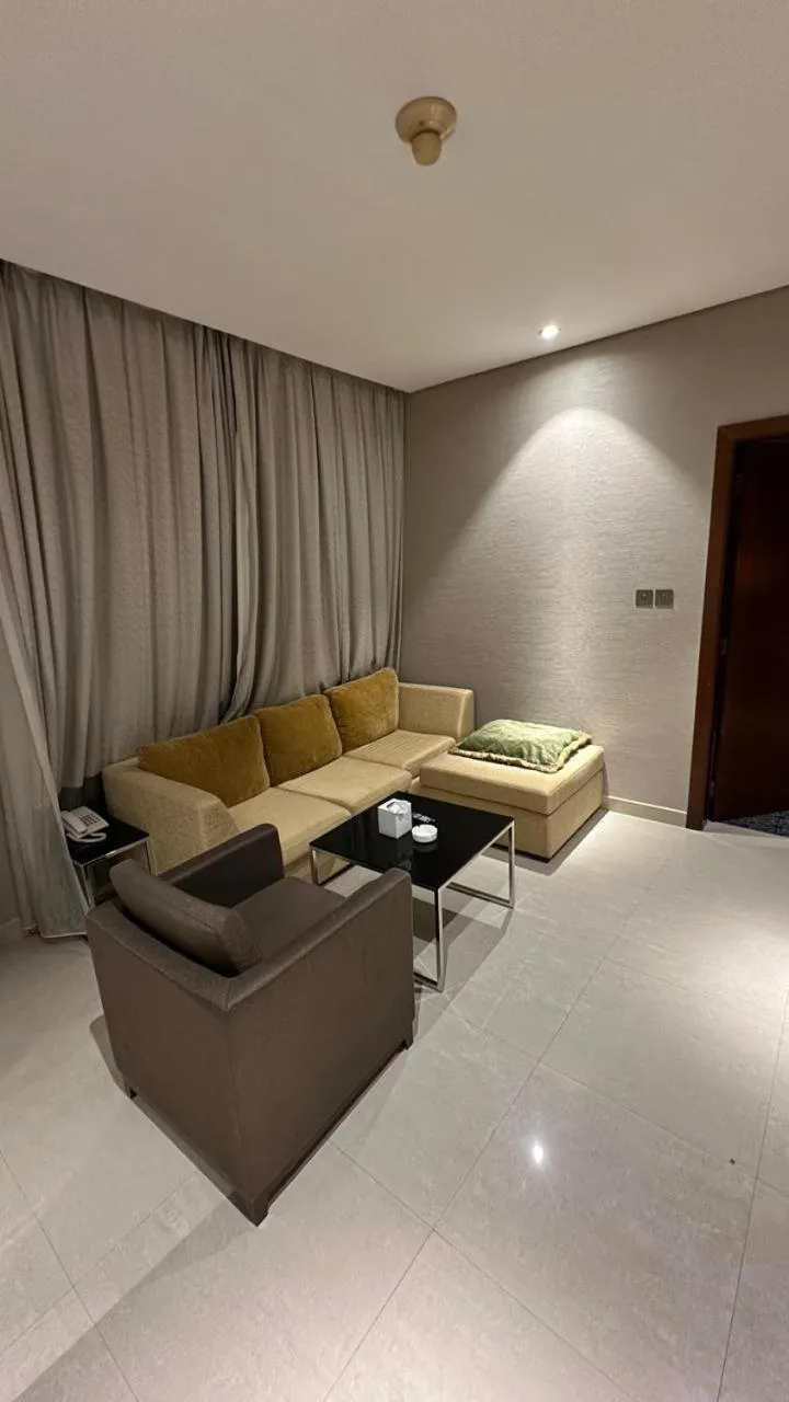 Versailles by Vieras Hotel