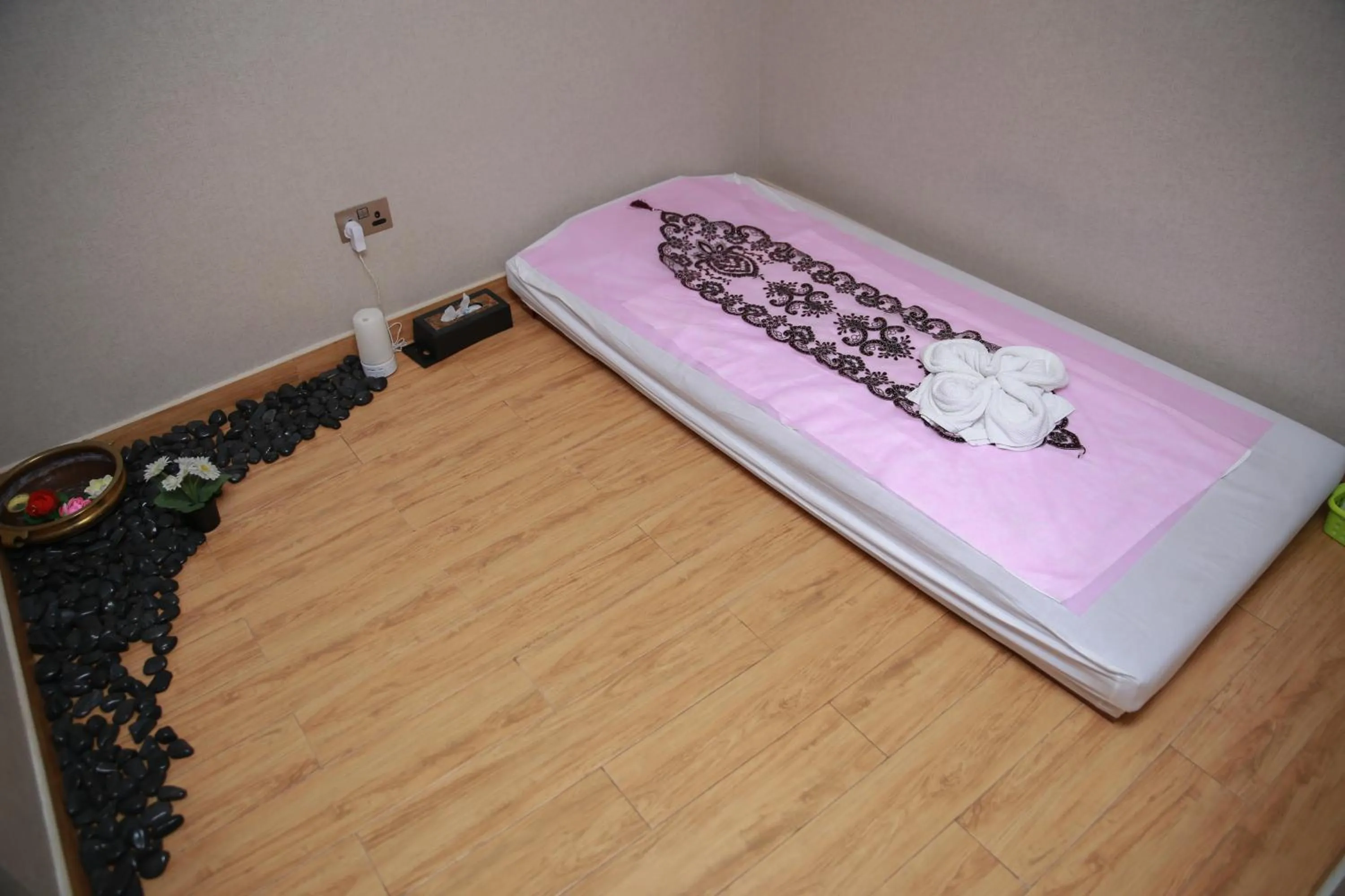 Spa and wellness centre/facilities in Versailles by Vieras Hotel