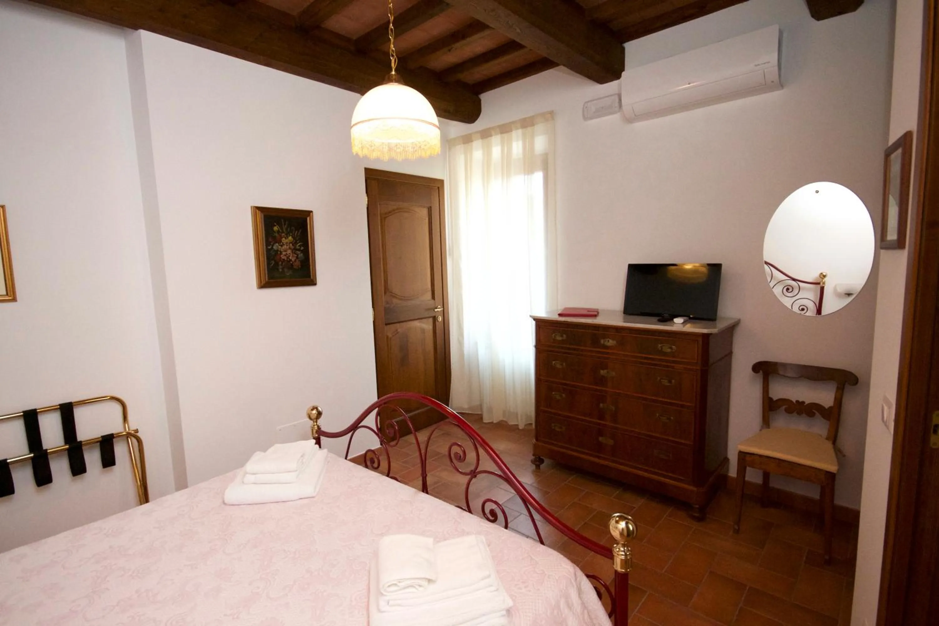 Bedroom, Bed in Il Gallo Nero