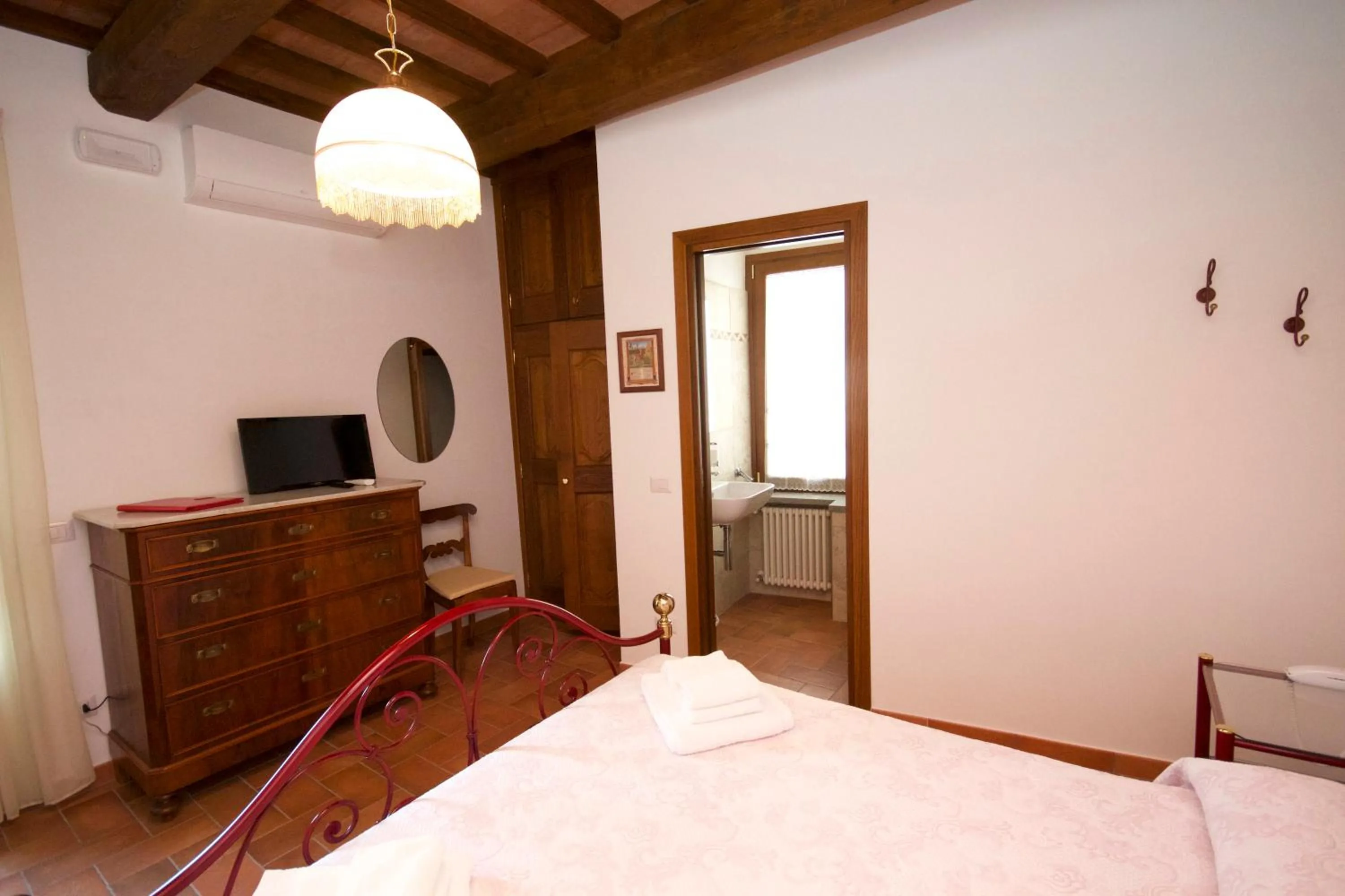 Bedroom, Bed in Il Gallo Nero