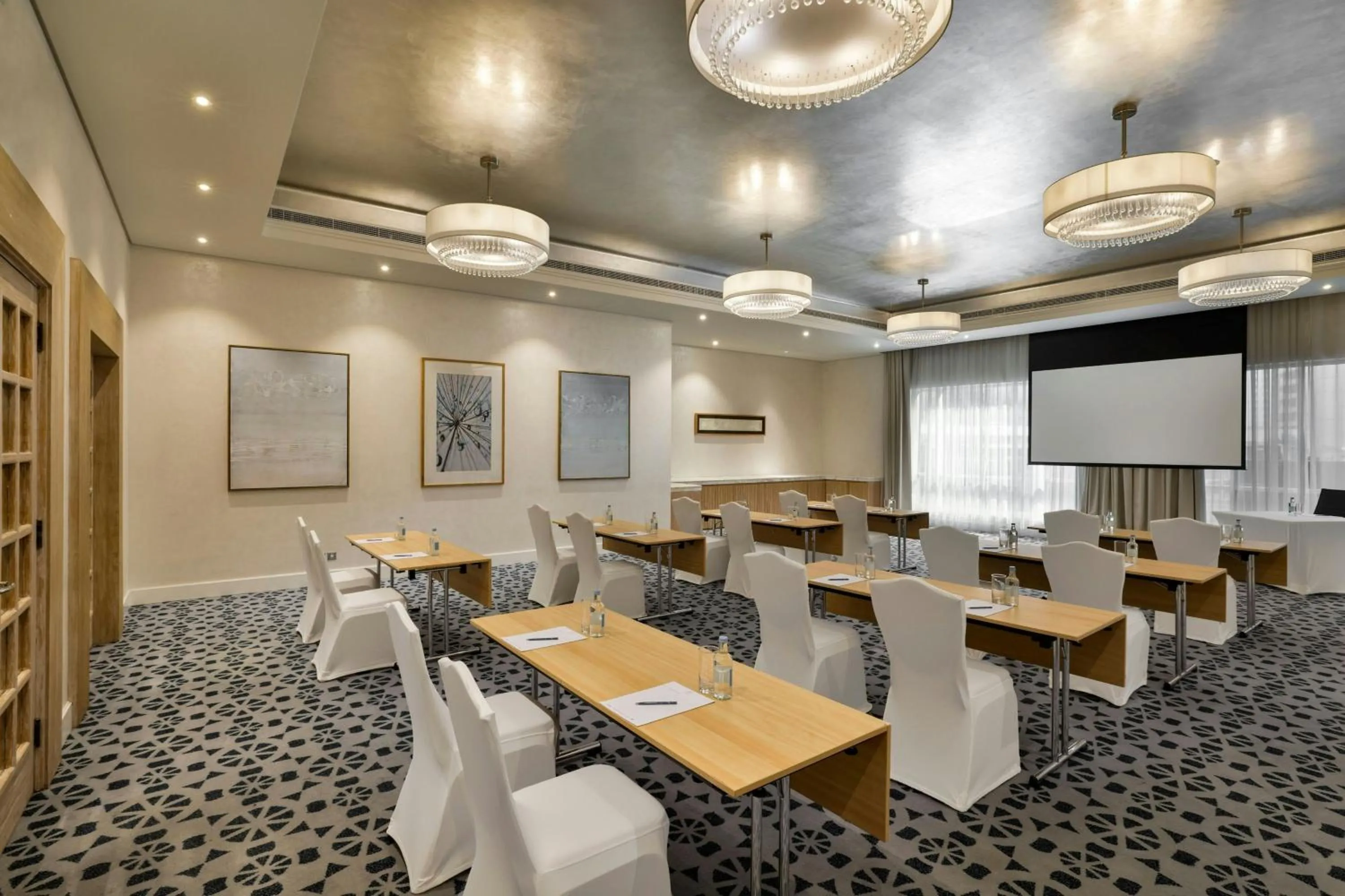 Meeting/conference room in Al Habtoor Grand Resort, Autograph Collection