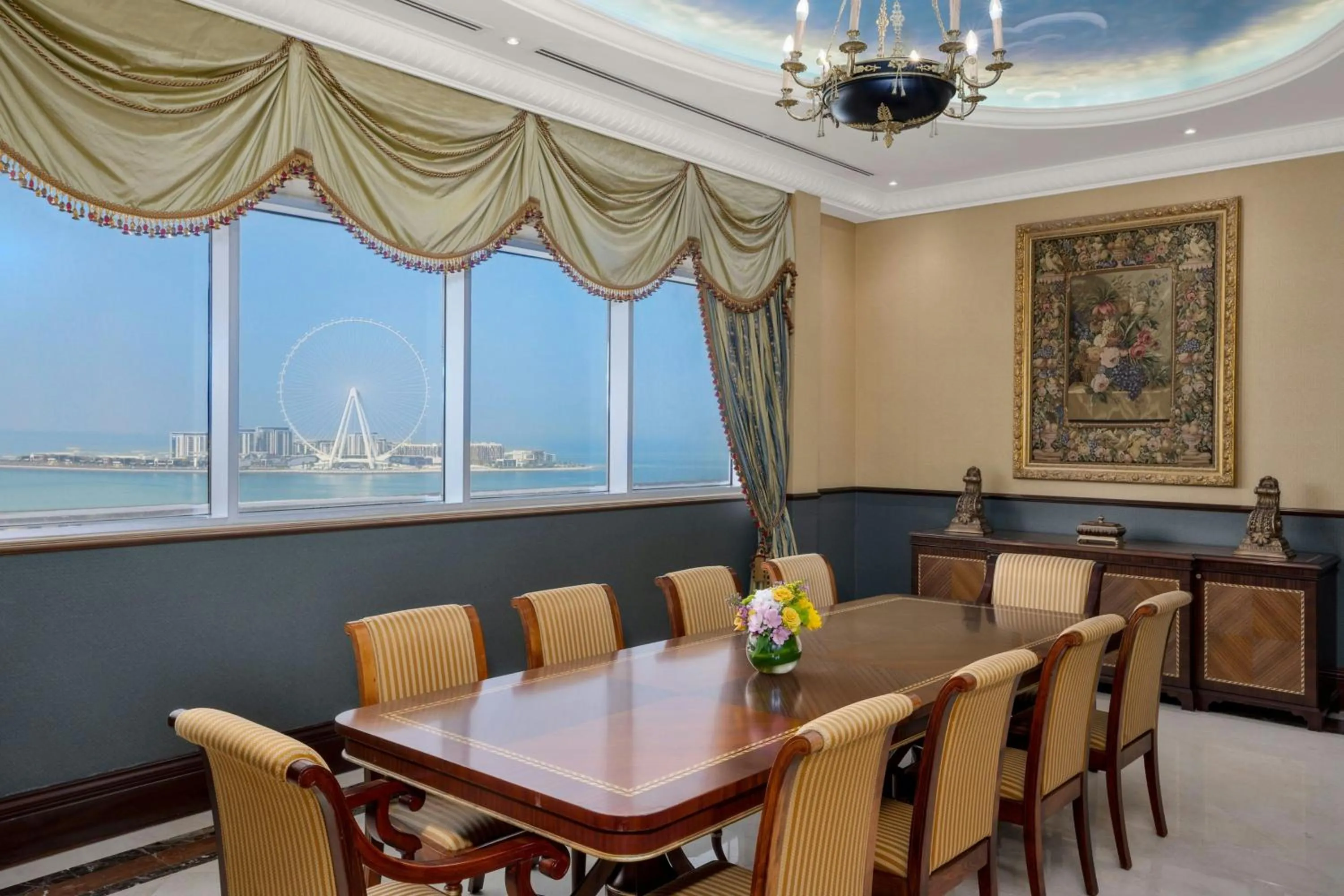Photo of the whole room in Al Habtoor Grand Resort, Autograph Collection