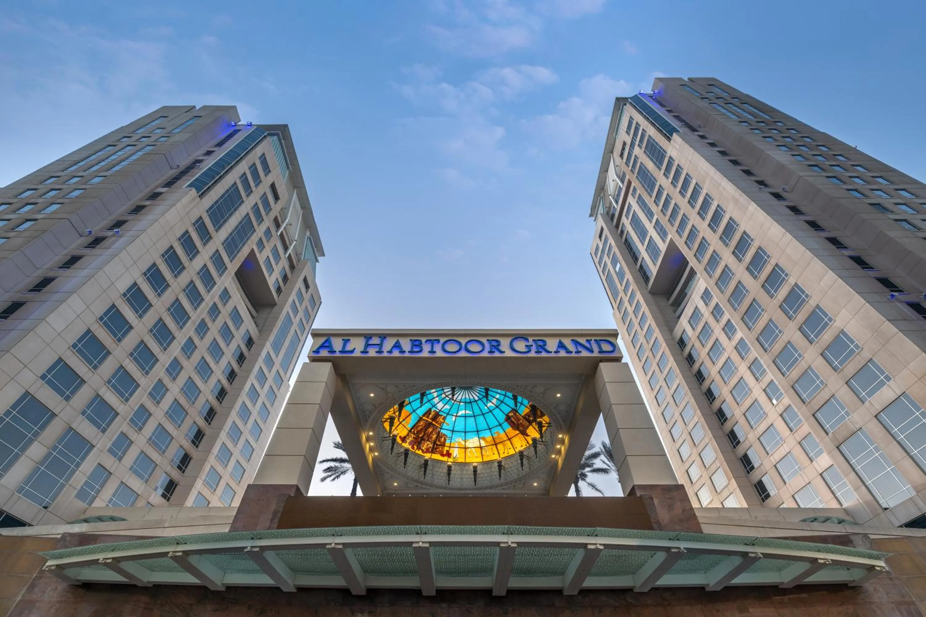 Property building in Al Habtoor Grand Resort, Autograph Collection