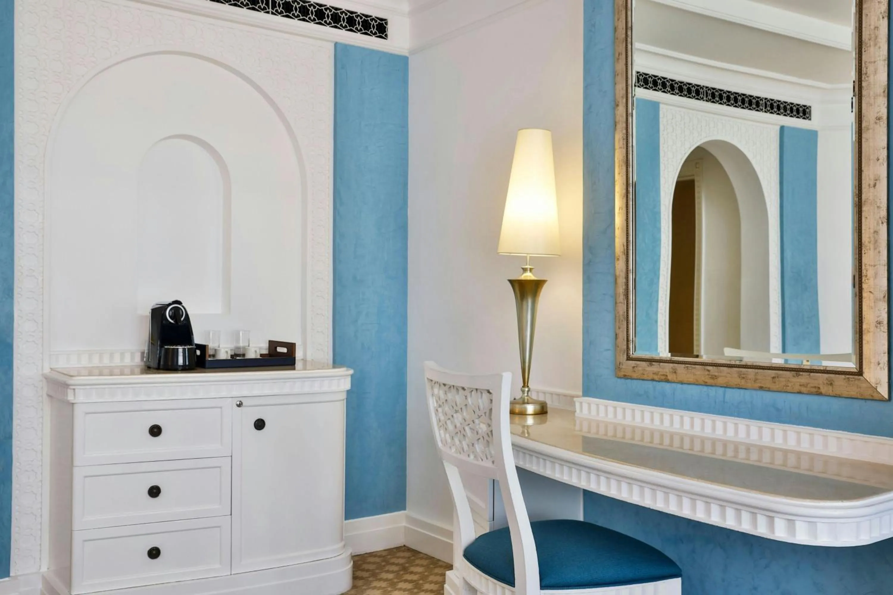 Lobby or reception in Al Habtoor Grand Resort, Autograph Collection