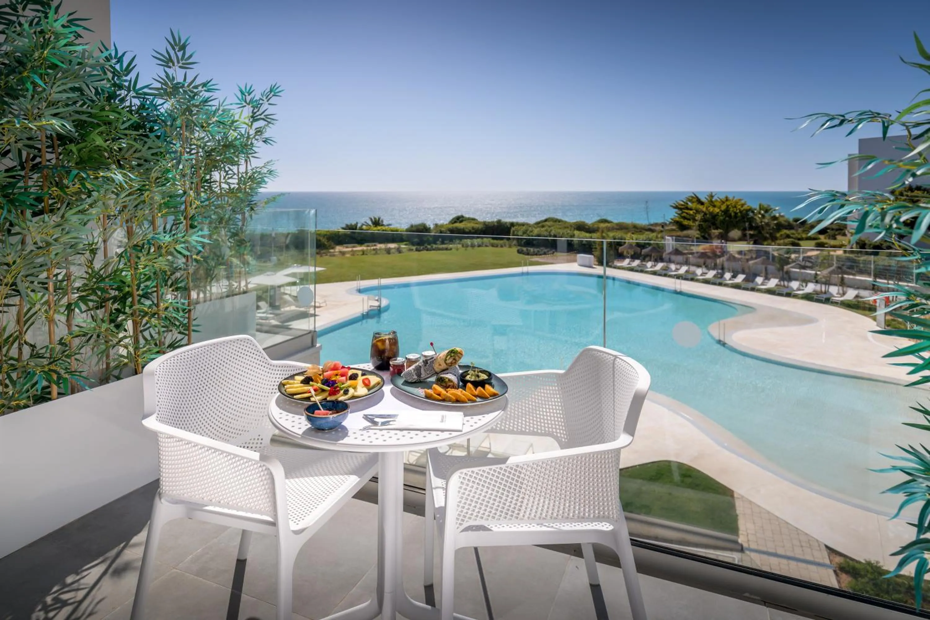 room service in Barceló Conil Playa - Adults Recommended