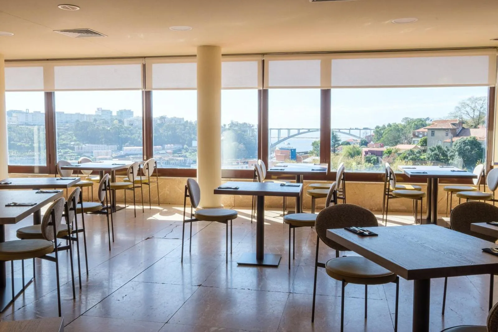 Breakfast in Vilar Oporto Hotel