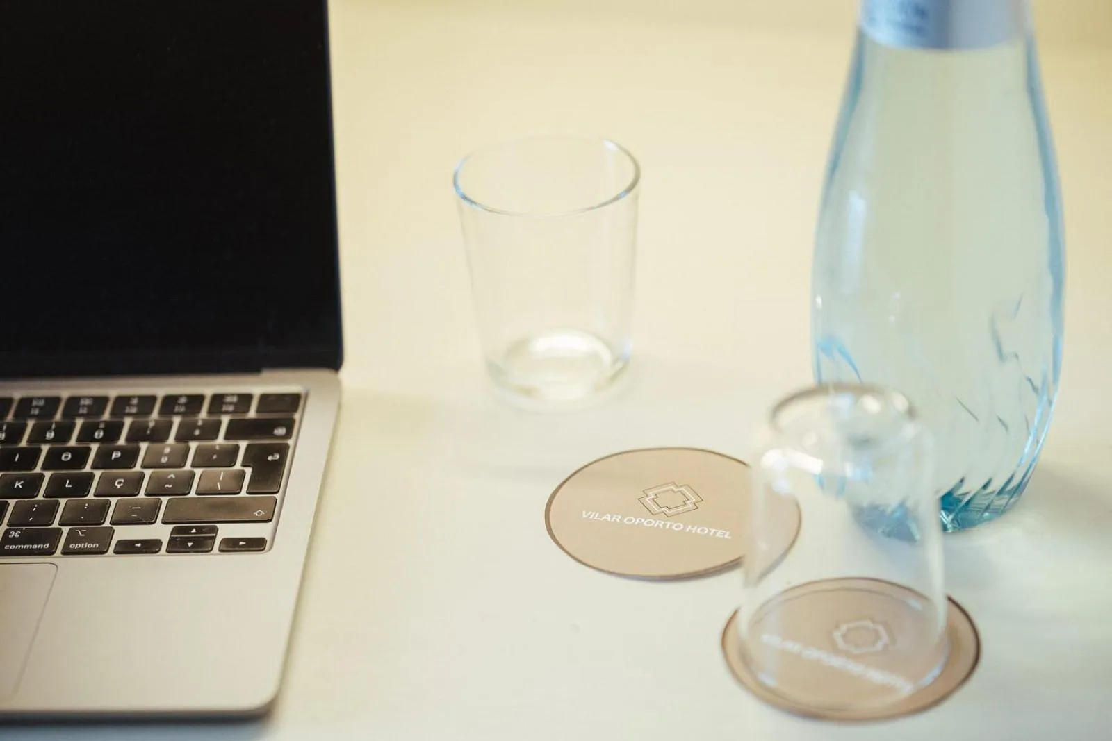 Bedroom in Vilar Oporto Hotel