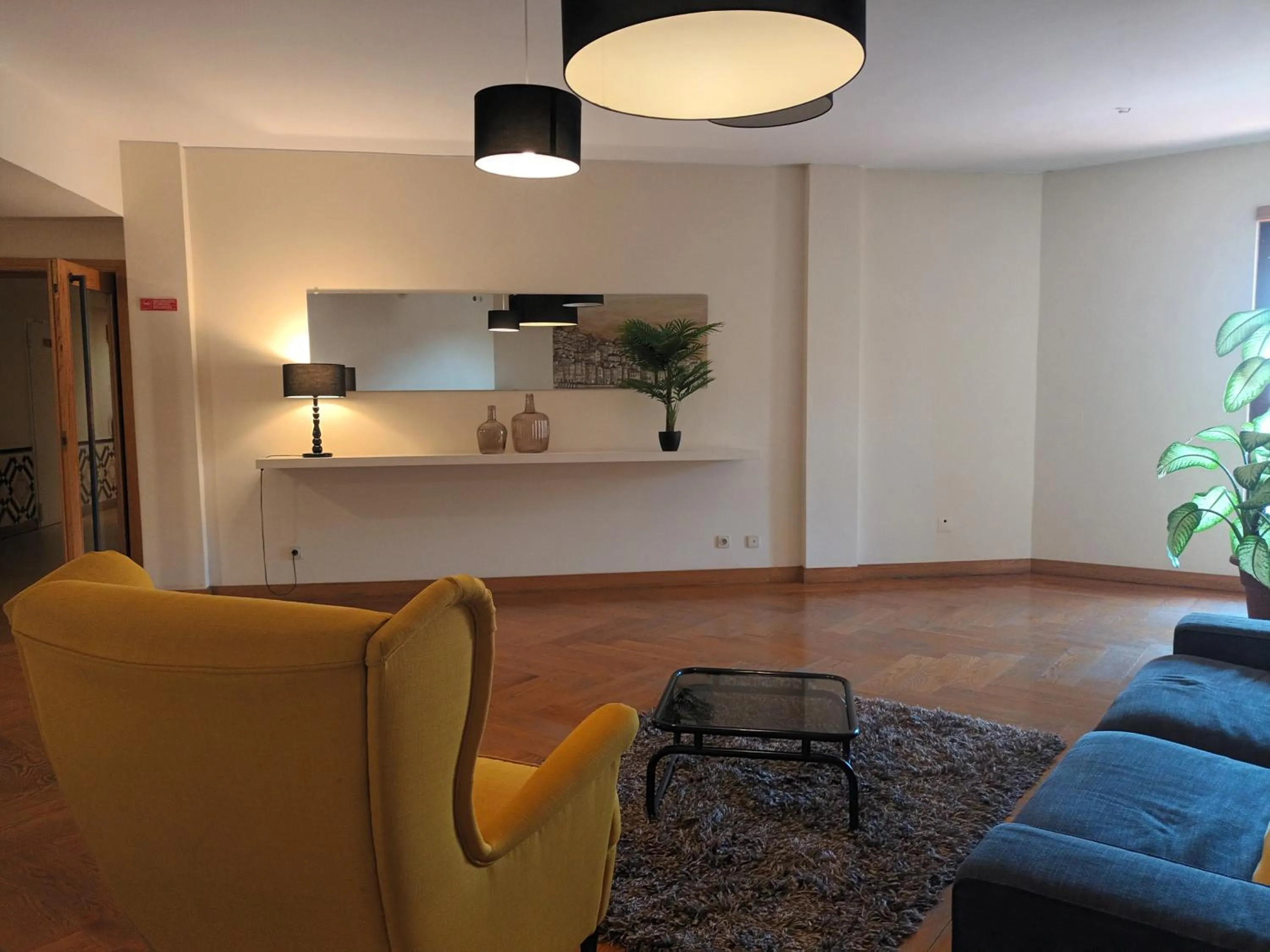 Seating area in Vilar Oporto Hotel