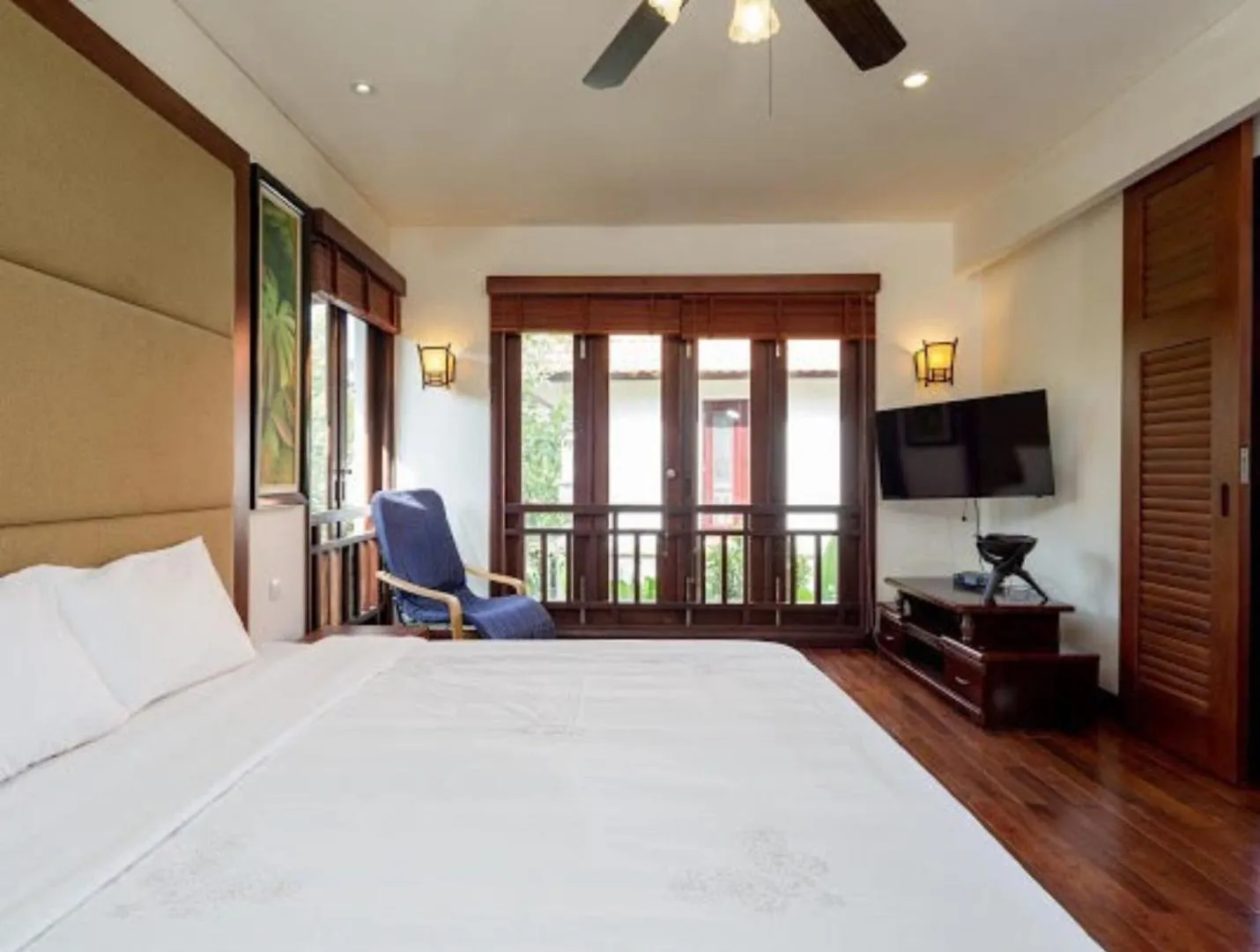 Bed in Abogo Resort Villas Luxury Da Nang