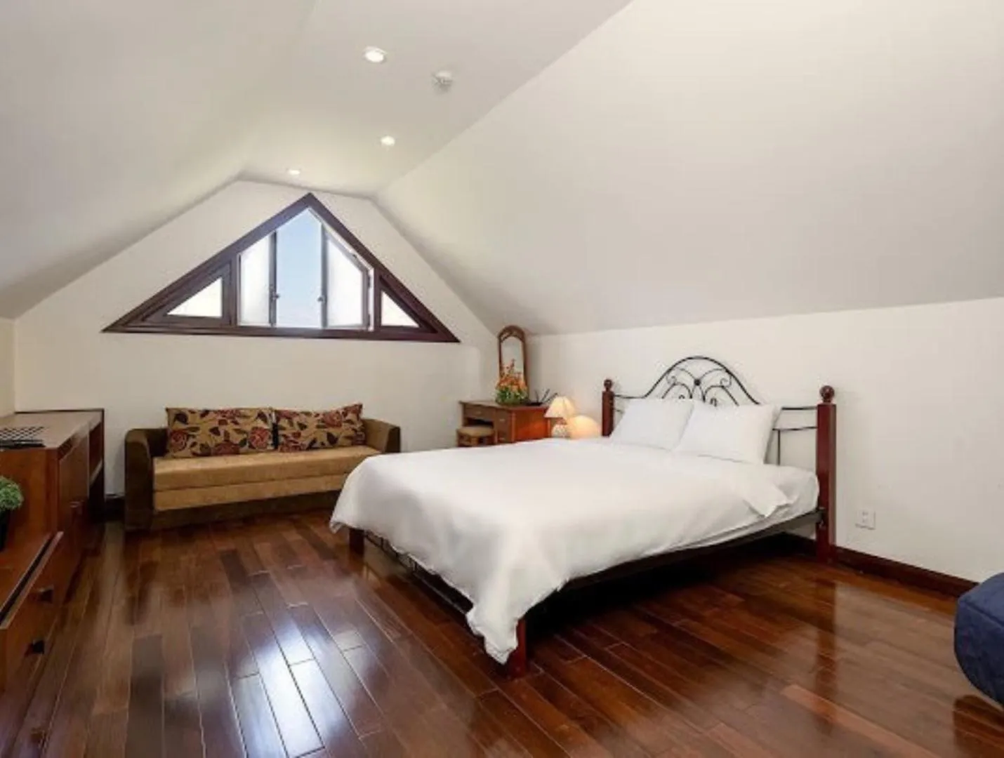 Bed in Abogo Resort Villas Luxury Da Nang