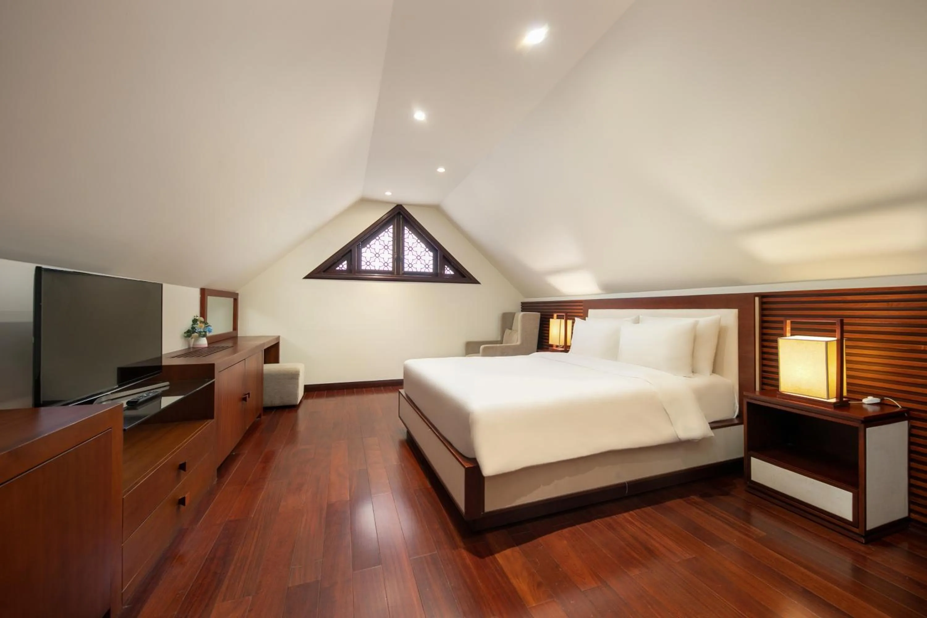 Communal lounge/ TV room in Abogo Resort Villas Luxury Da Nang