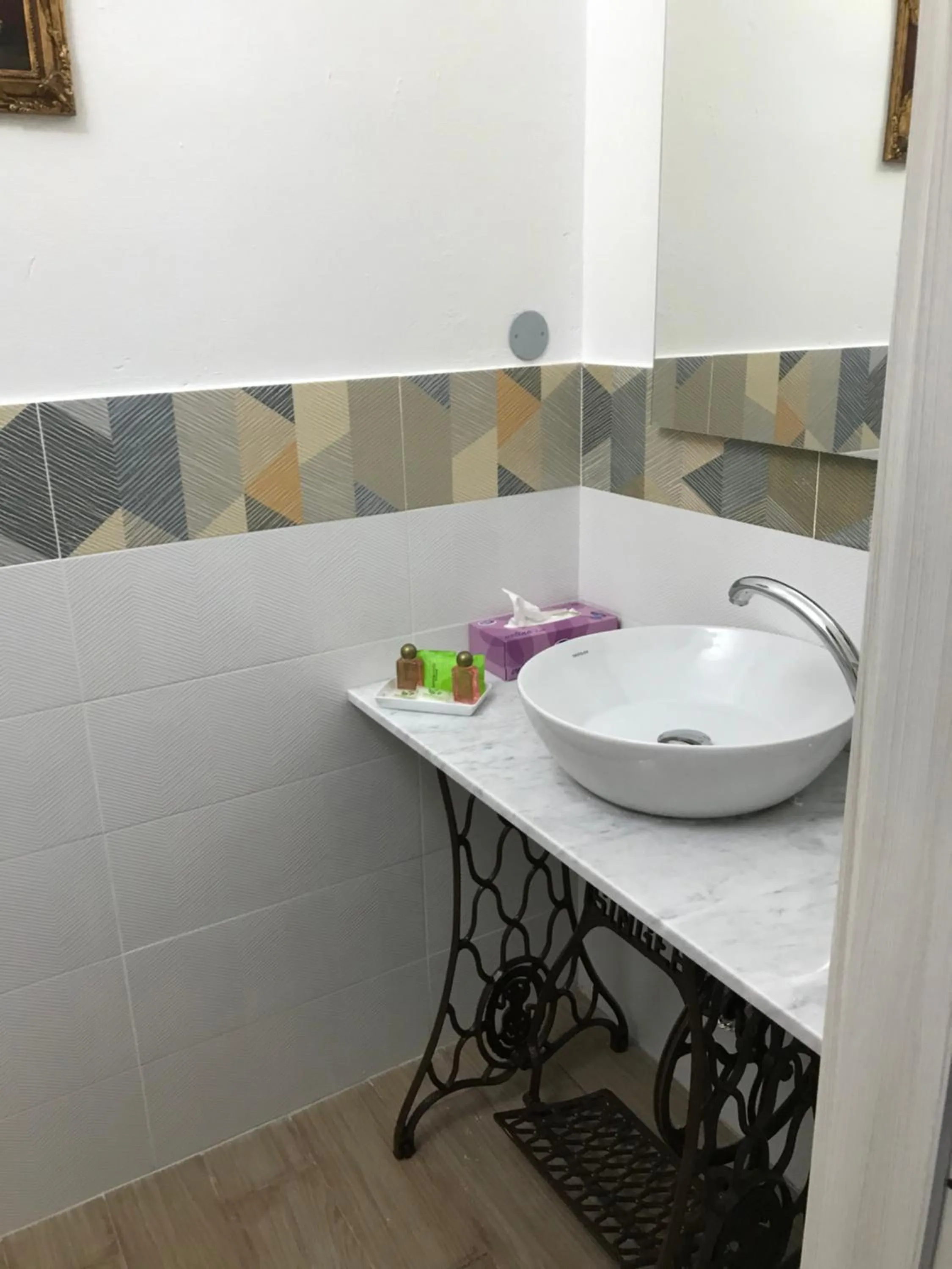 Bathroom in L'ARENA ROOM