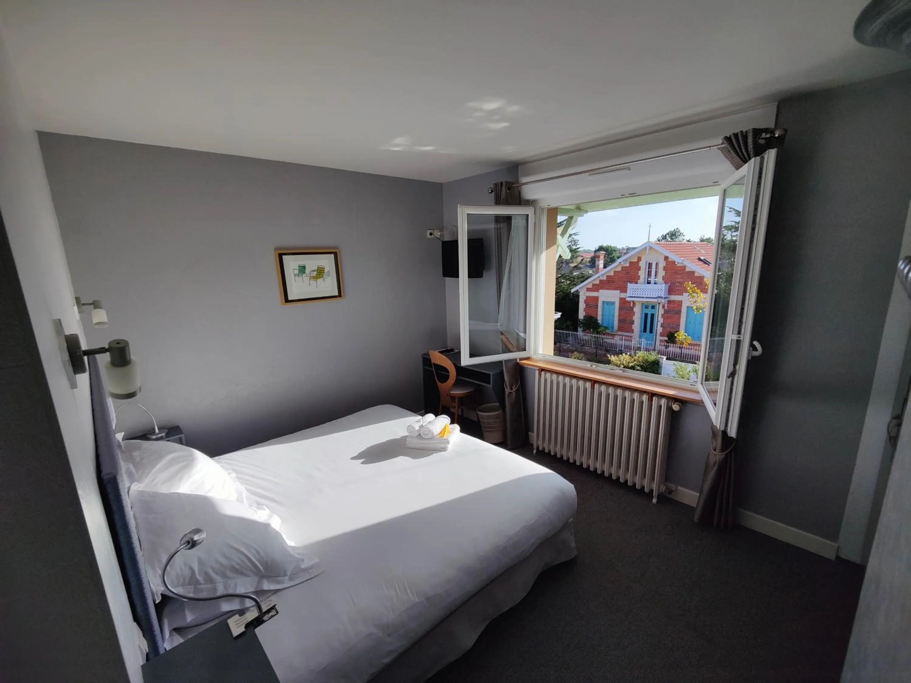 Street view in Hôtel Michelet Plage