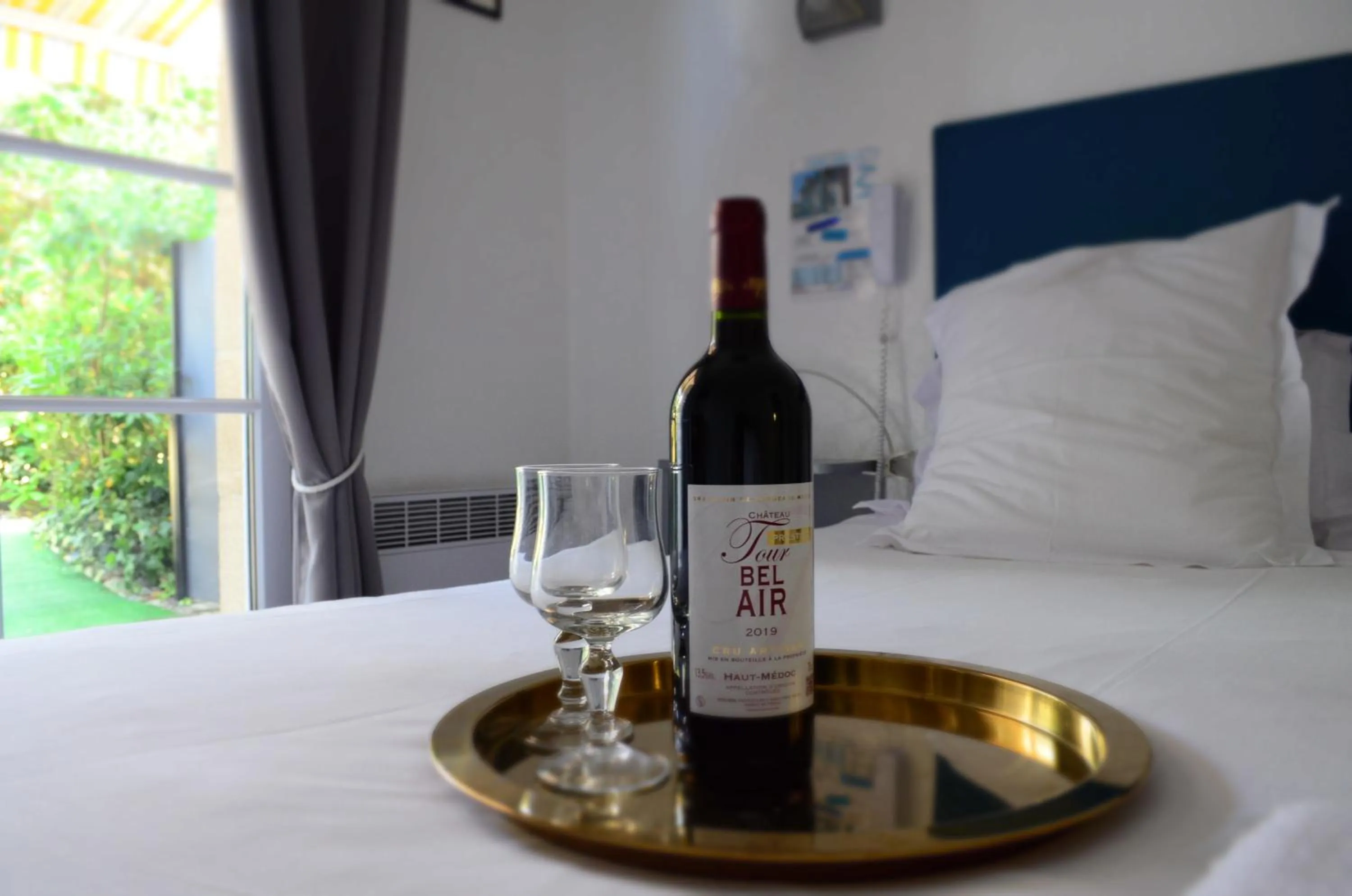 Bed in Hôtel Michelet Plage