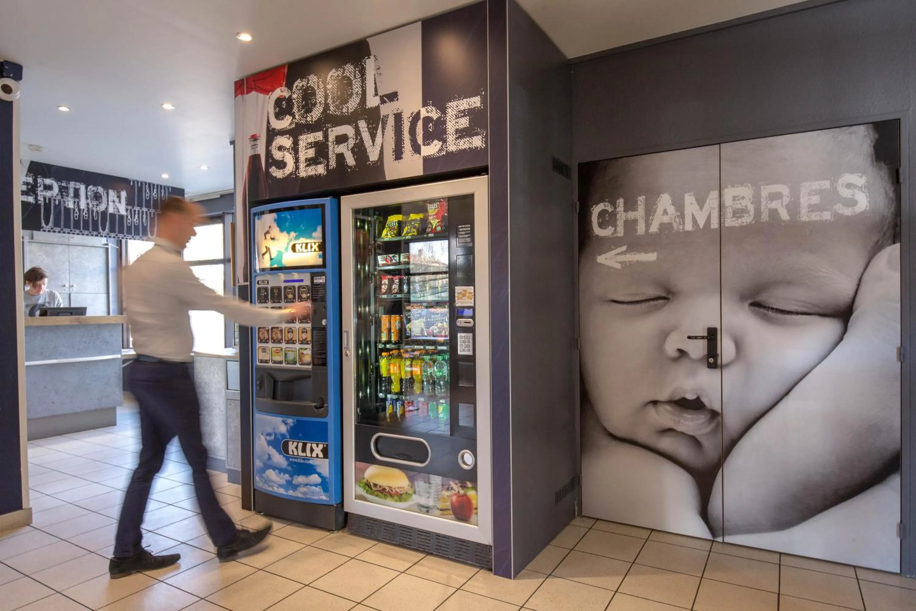 Lobby or reception in ibis budget Vienne Sud