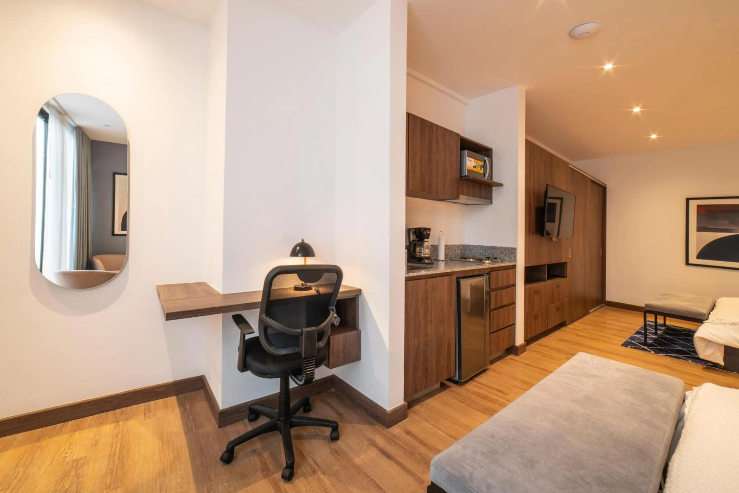 Kitchen or kitchenette, Bed in Cali River Suites by Yellowkey Capital