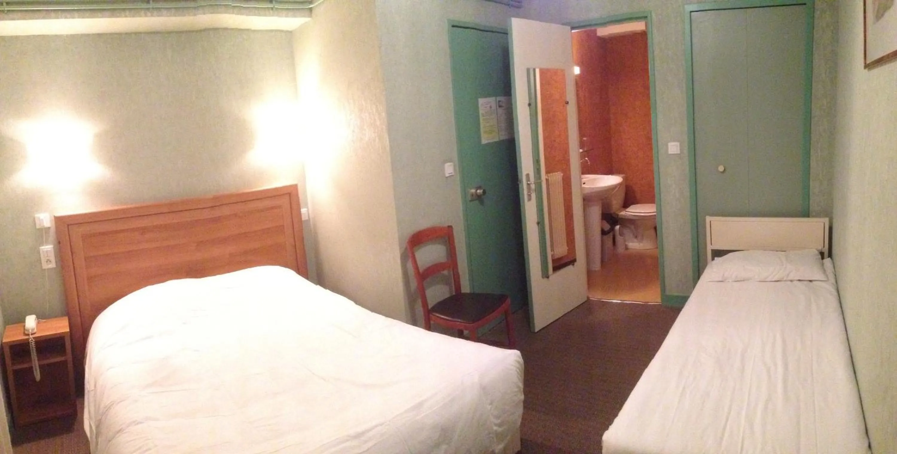 Bedroom, Bed in Hotel De L'Abbaye