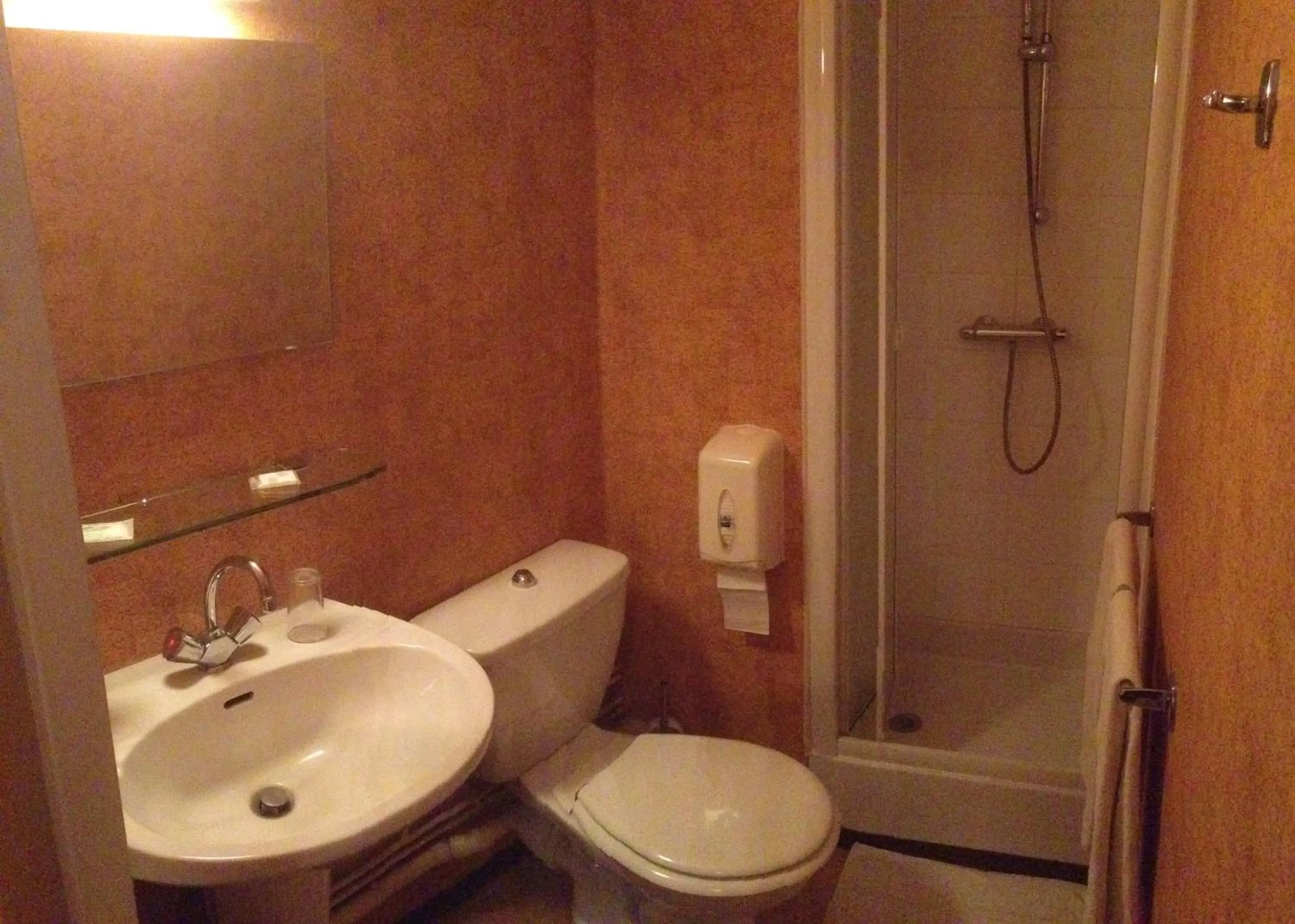 Bathroom in Hotel De L'Abbaye