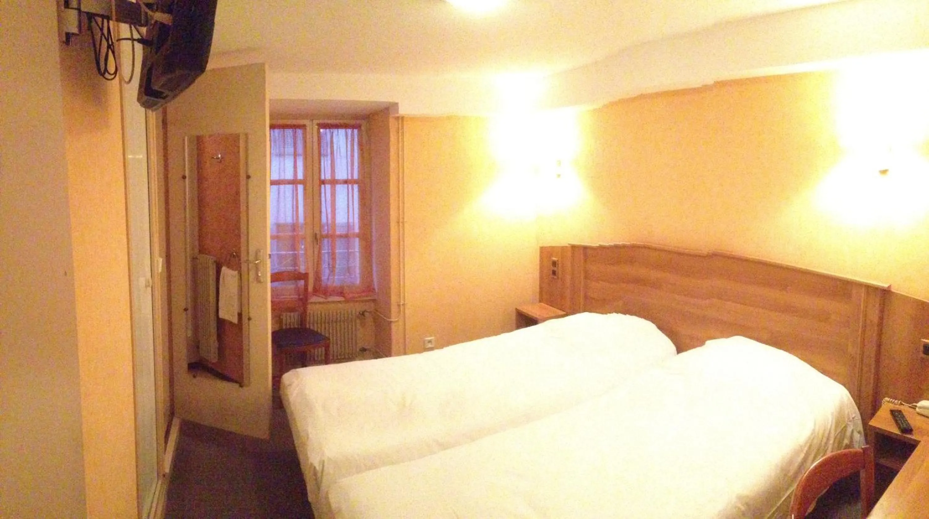Bedroom, Bed in Hotel De L'Abbaye