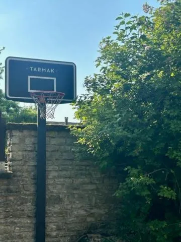 Children play ground in Chambres d'hôtes dans une maison de caractère