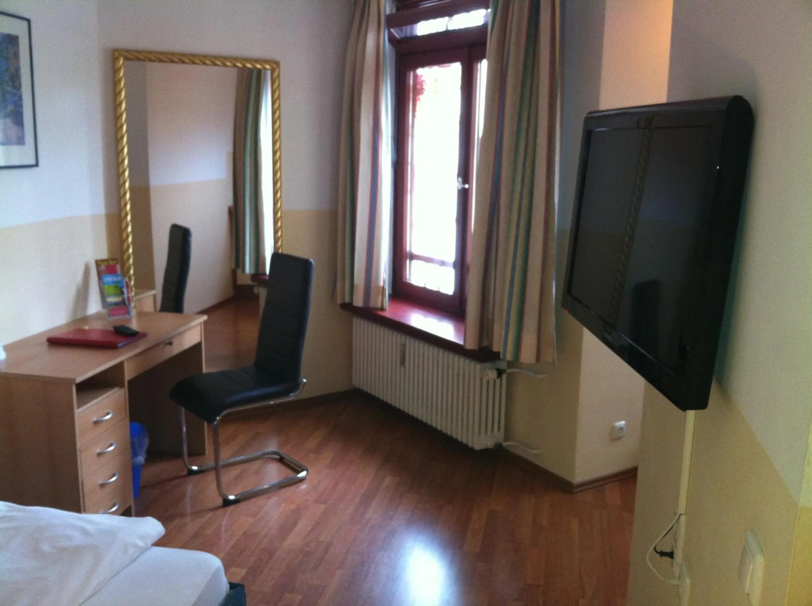 Bed in Central Hotel-Apart München