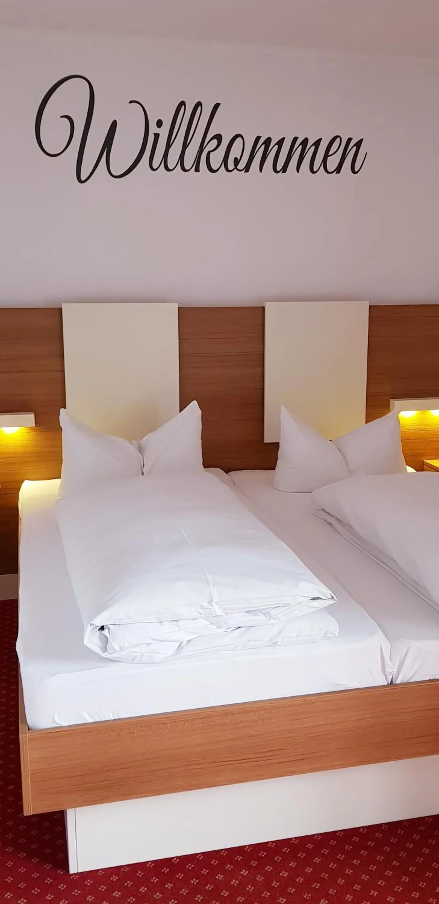 Property building, Bed in Central Hotel-Apart München