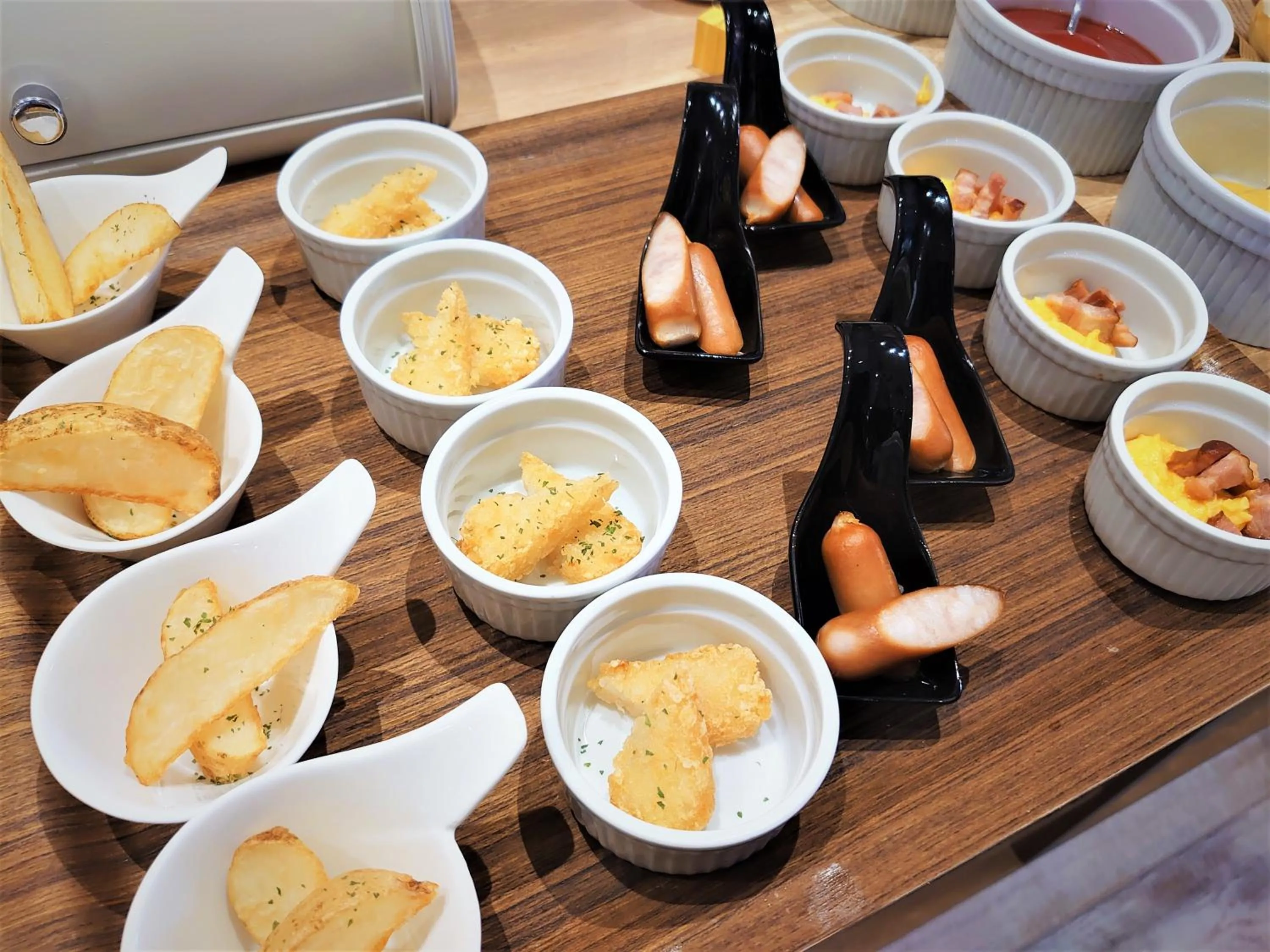 Buffet breakfast in Green Rich Hotel Miyazaki Tachibandori 2 (Artificial hot spring Futamata Yunohana)