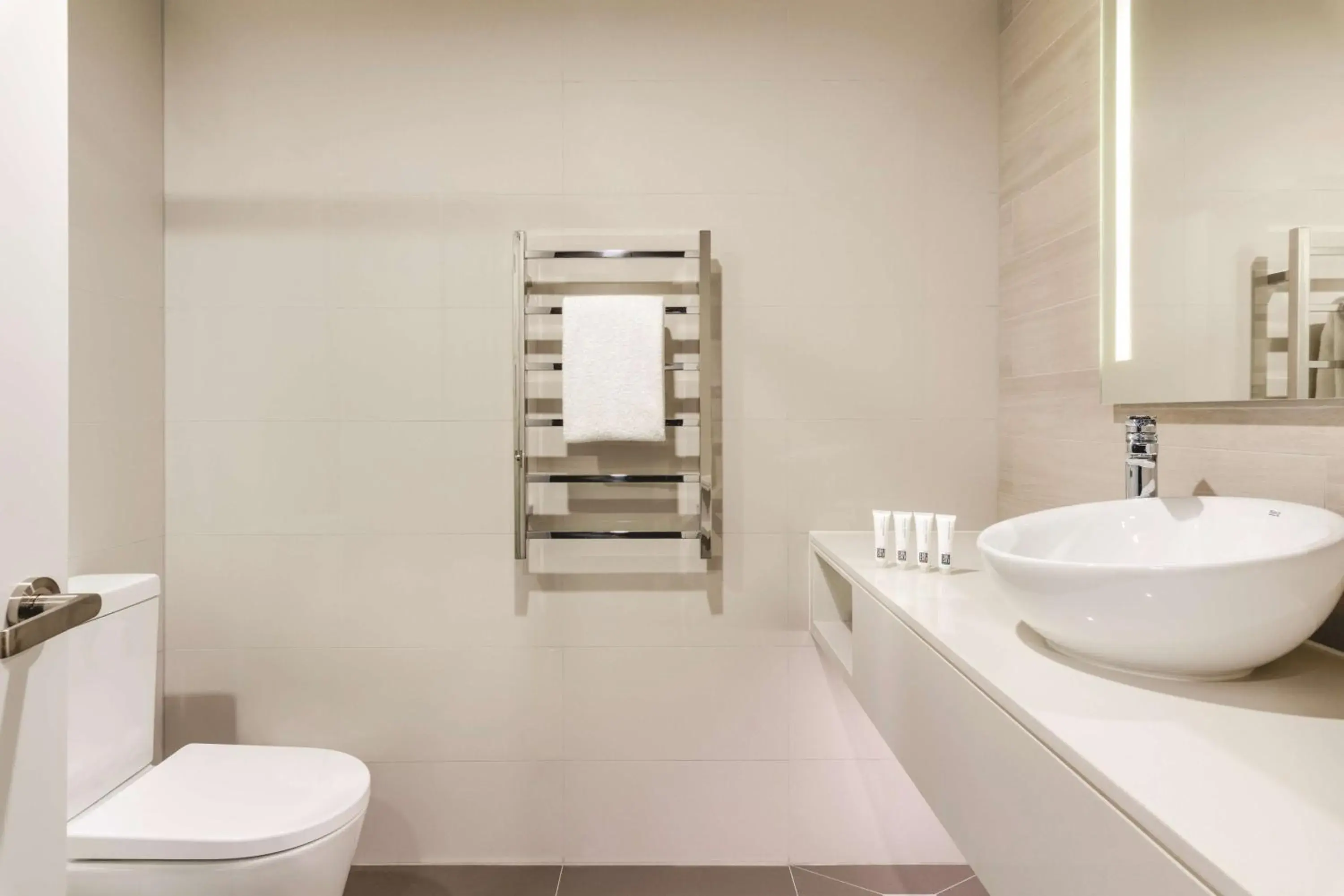 Deluxe Twin Room in Vibe Hotel Subiaco Perth Deluxe Twin Room in Vibe Hotel Subiaco Perth