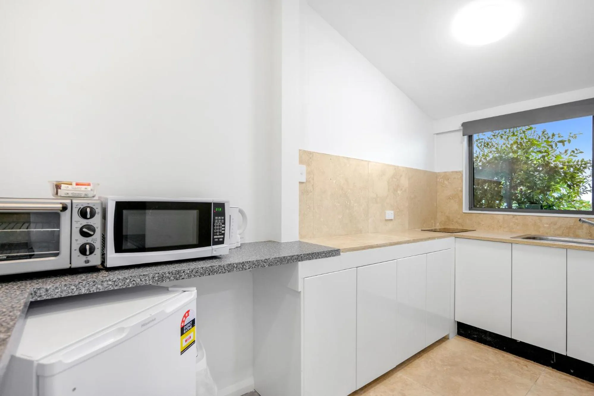 Kitchen or kitchenette in Lakes Resort Toukley