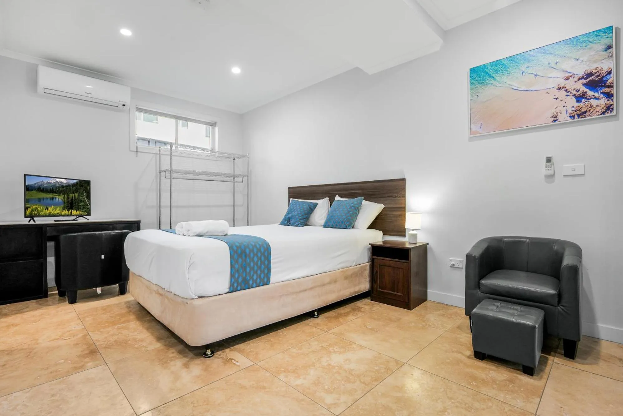 Bed in Lakes Resort Toukley