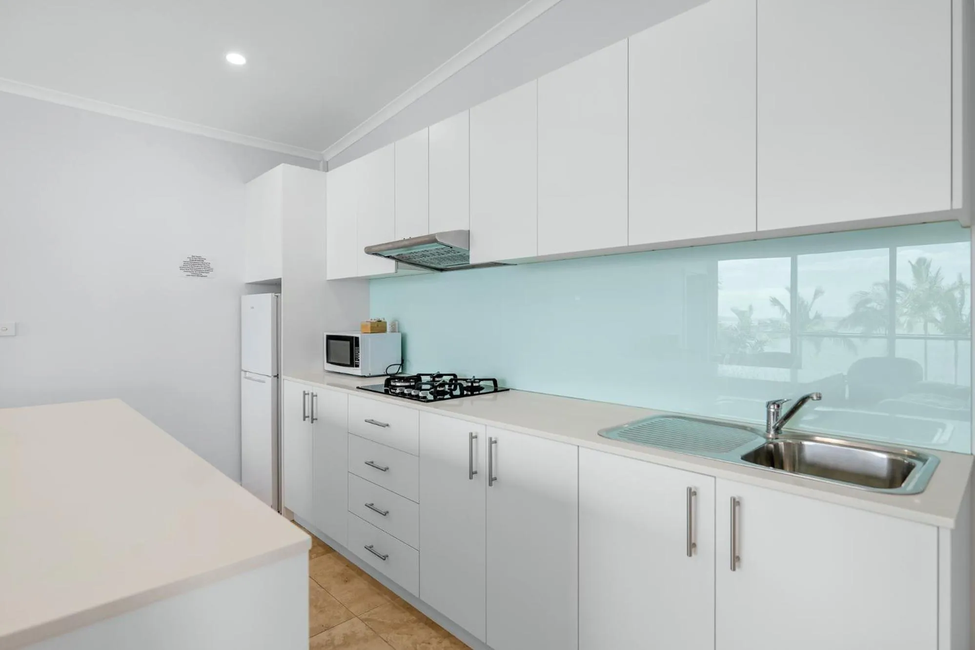 Kitchen or kitchenette in Lakes Resort Toukley