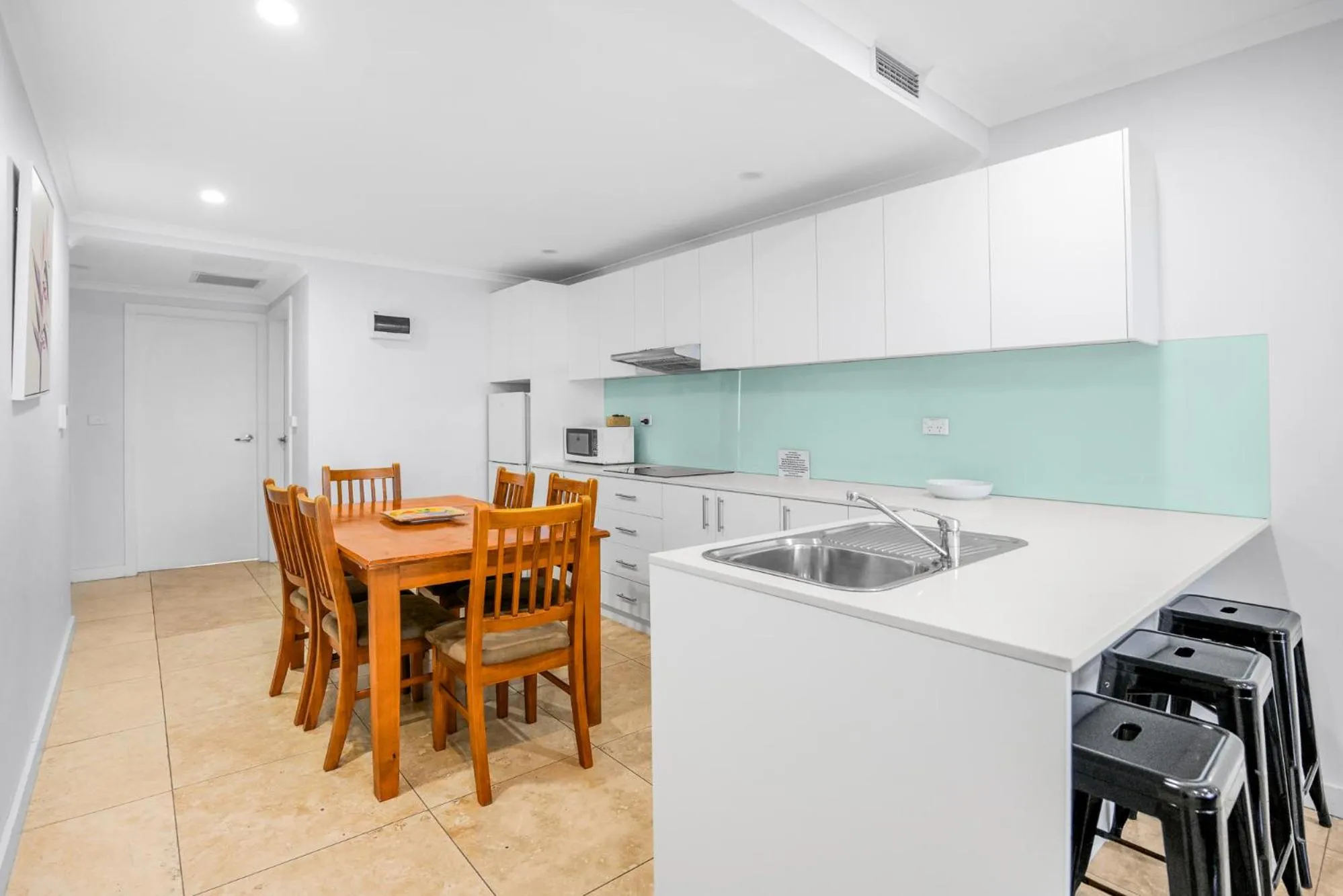 Kitchen or kitchenette in Lakes Resort Toukley