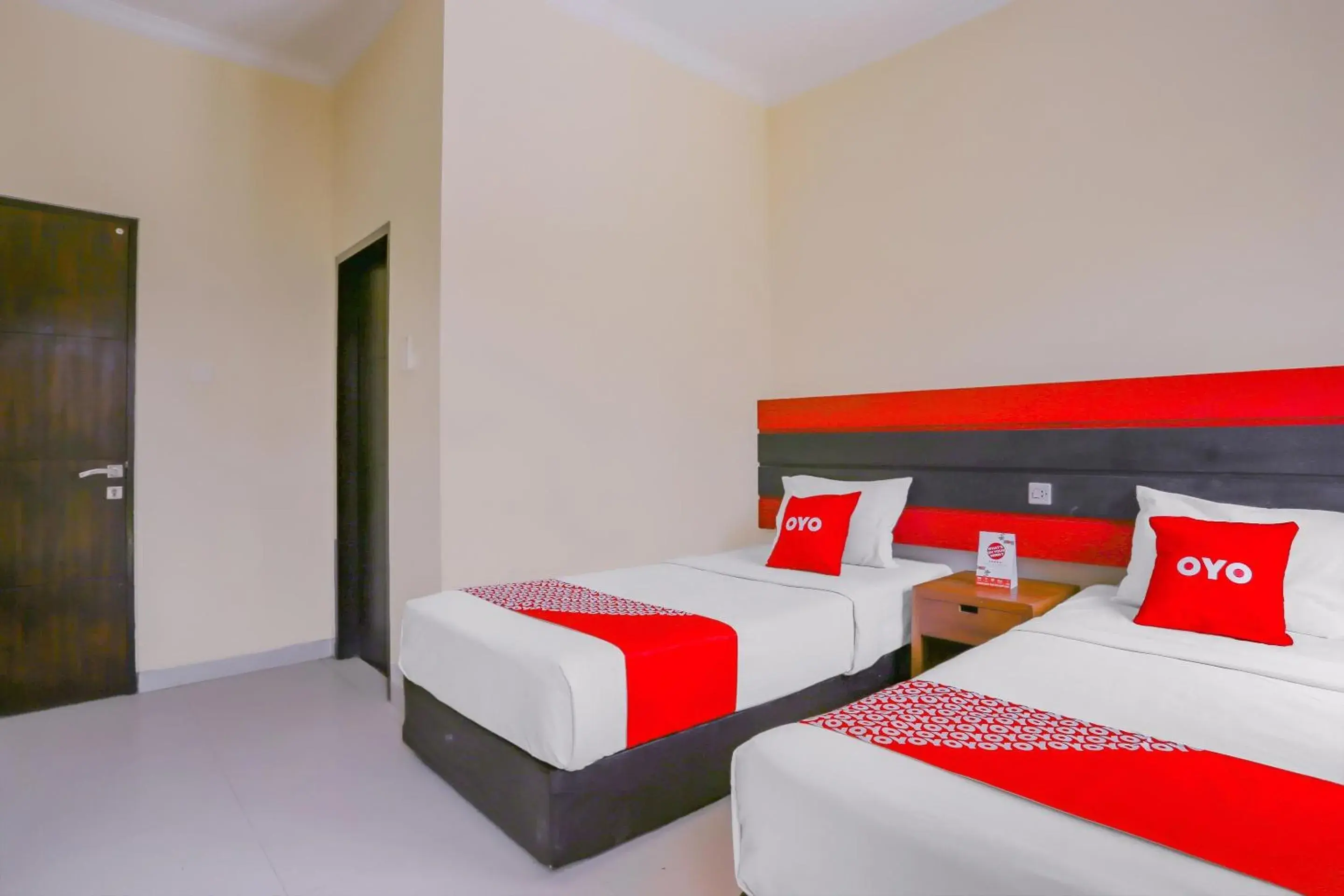 Superior Twin Room in Hotel O Ari Beach Inn Superior Twin Room in Hotel O Ari Beach Inn